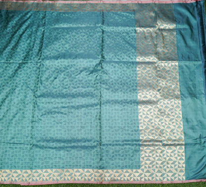 Katan Silk Tanchoi Geometric Handwoven Banarasi Saree in Steel Blue