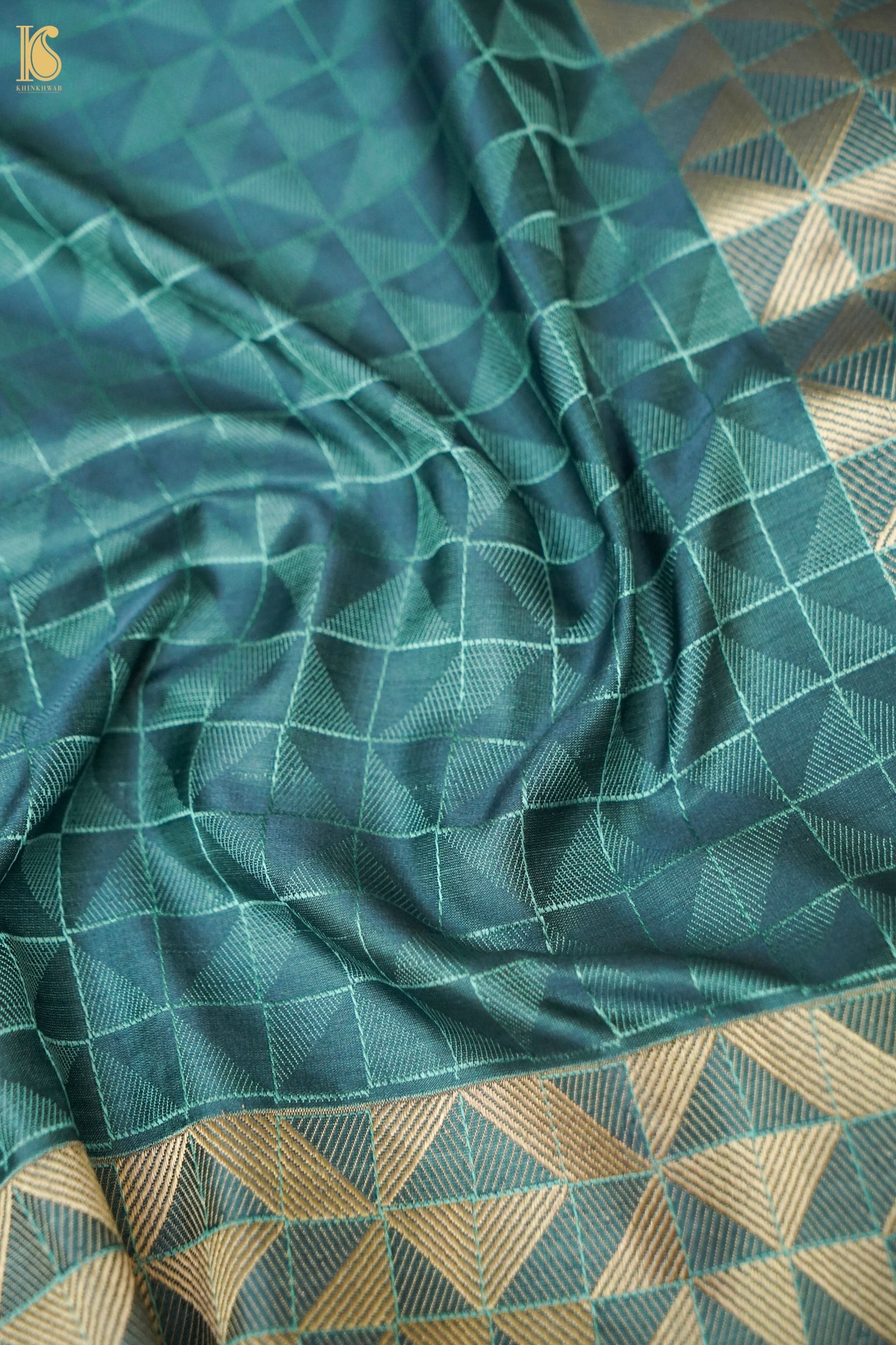 Katan Silk Tanchoi Geometric Handwoven Banarasi Saree in Steel Blue