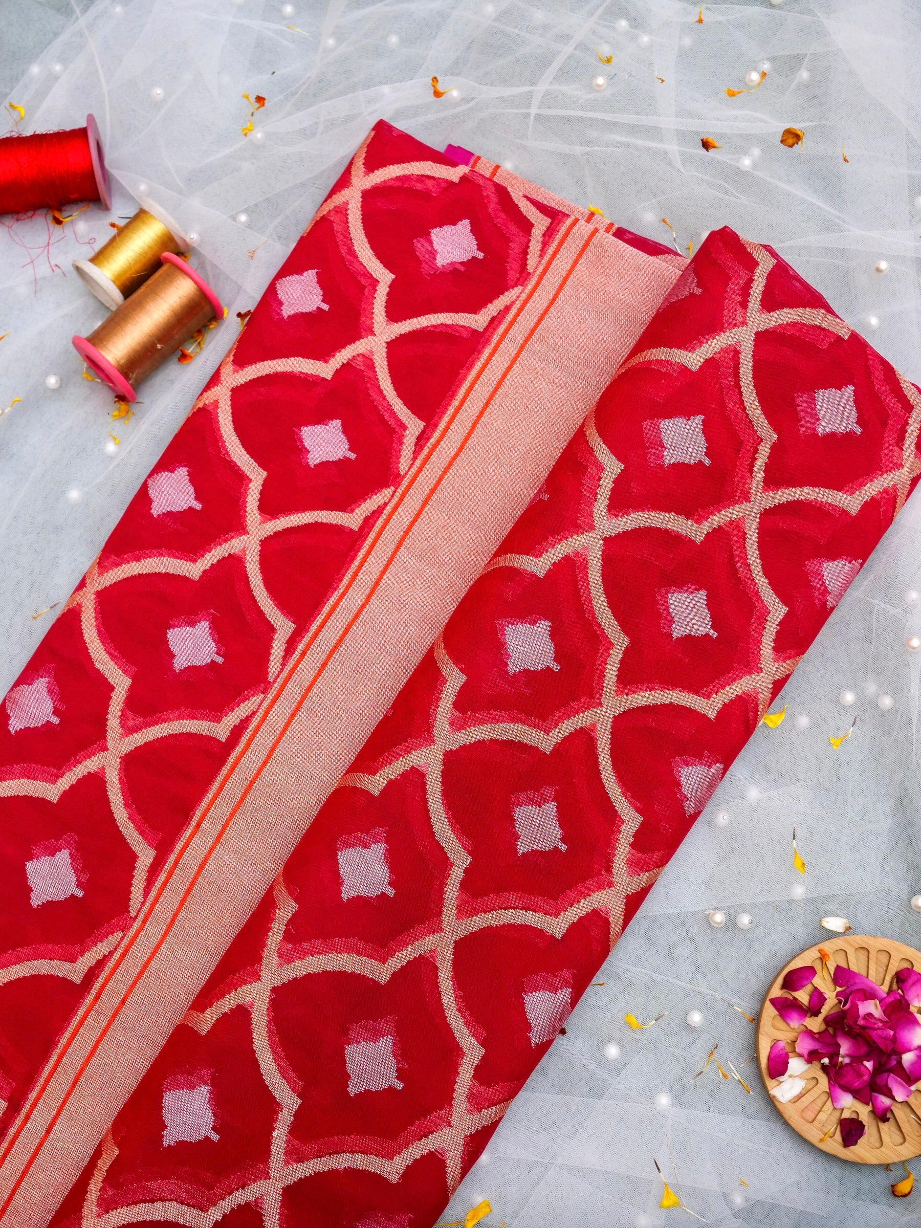 Handloom Banarasi Kora Silk Kadwa Jaal Saree