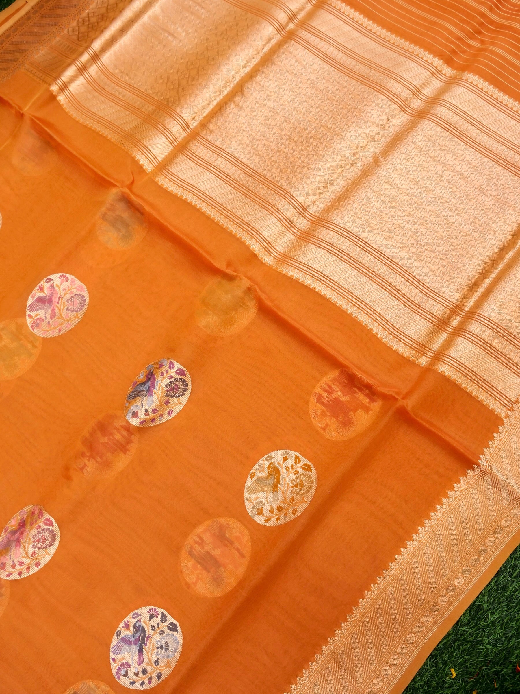 Handloom Banarasi Kora Silk Kadwa Meenakari Saree - Khinkhwab