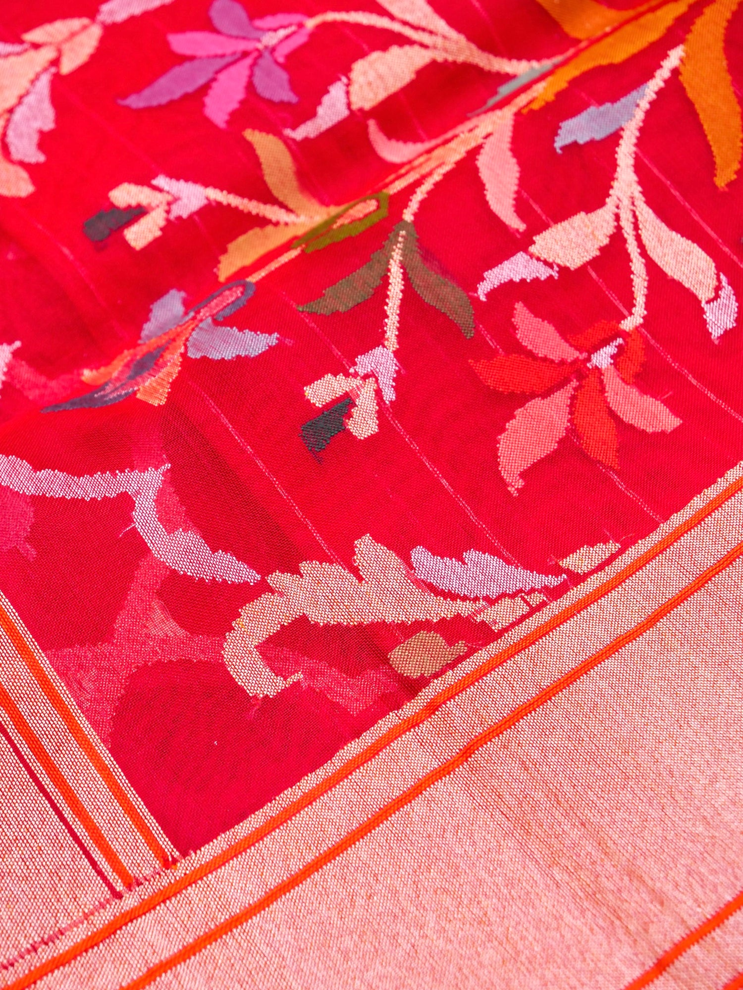 Handloom Banarasi Kora Silk Kadwa Jaal Saree