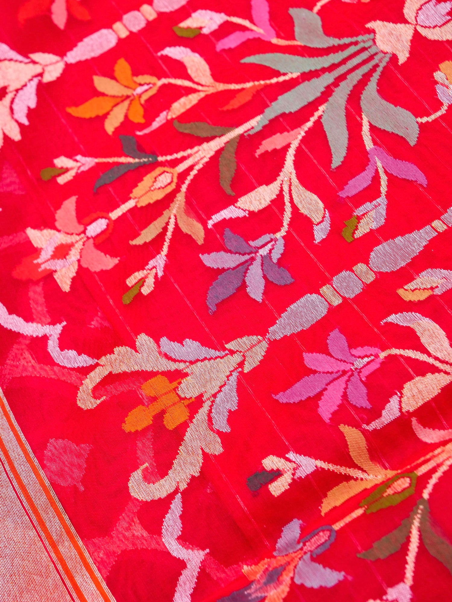 Handloom Banarasi Kora Silk Kadwa Jaal Saree