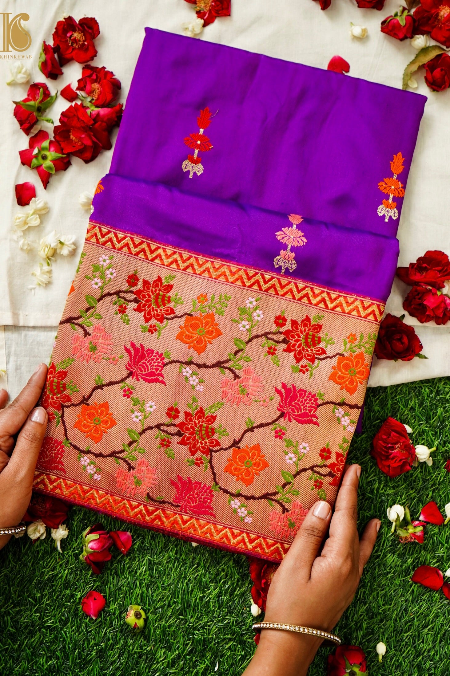 Handloom Banarasi Katan Silk Kadwa Ektara Saree with Meenakari Border