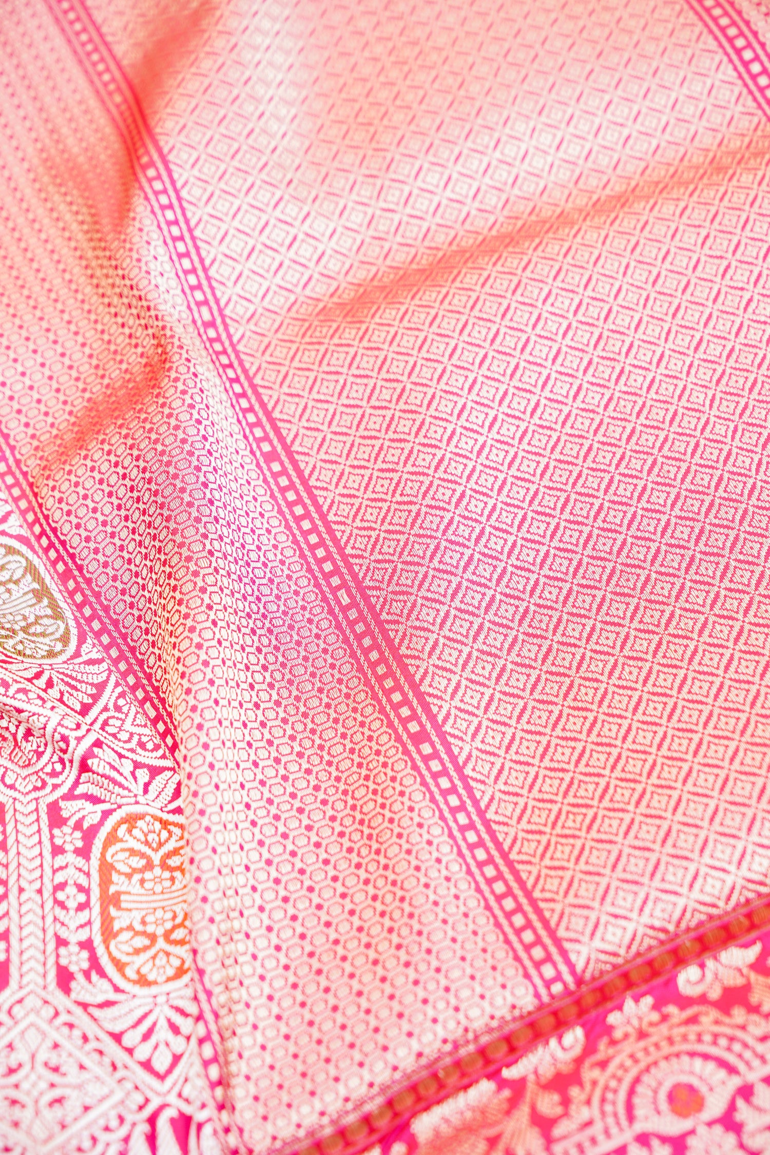 Pure Katan Silk Kadwa Meenakari Diamond Jaal Banarasi Saree in Hot Pink