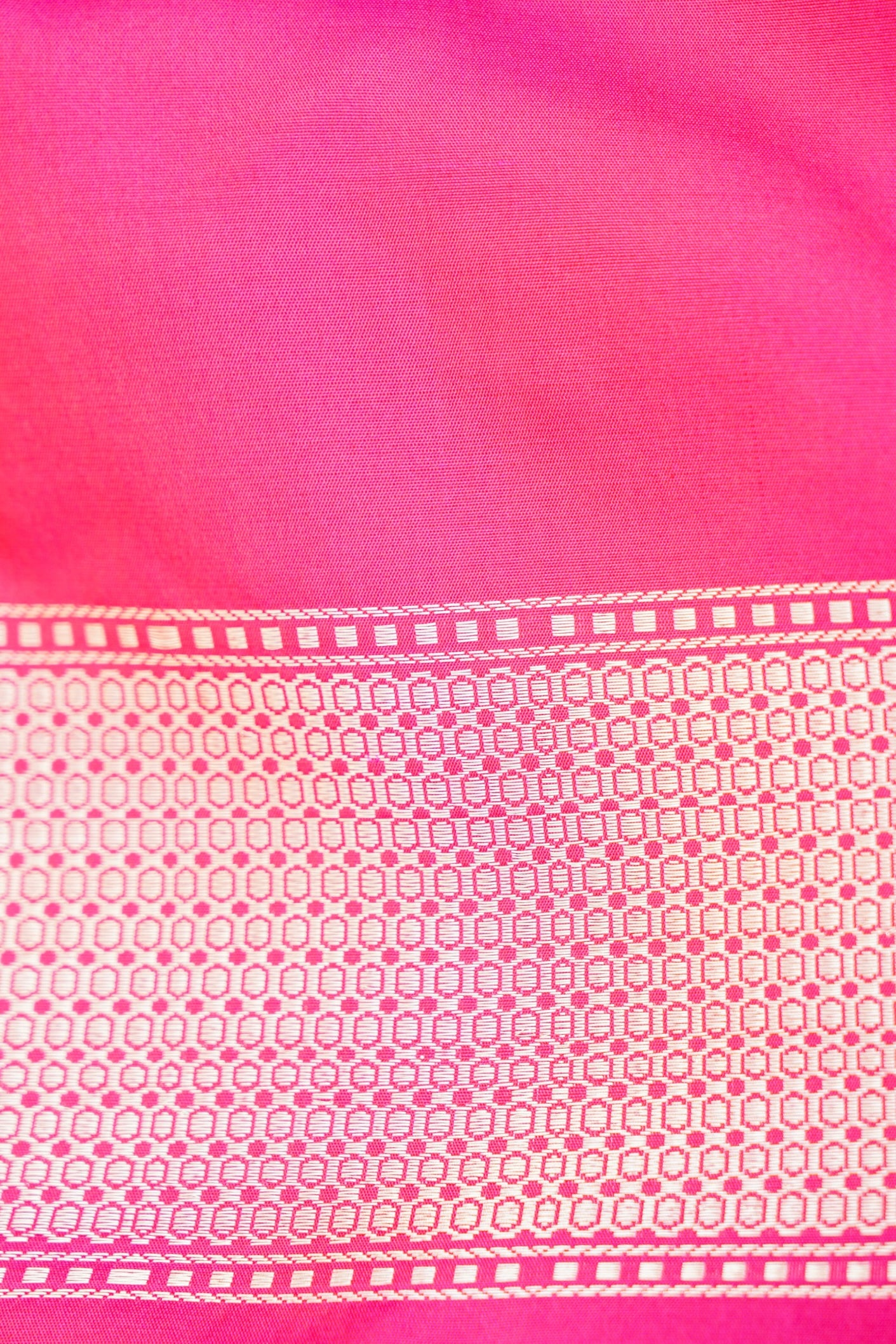 Pure Katan Silk Kadwa Meenakari Diamond Jaal Banarasi Saree in Hot Pink