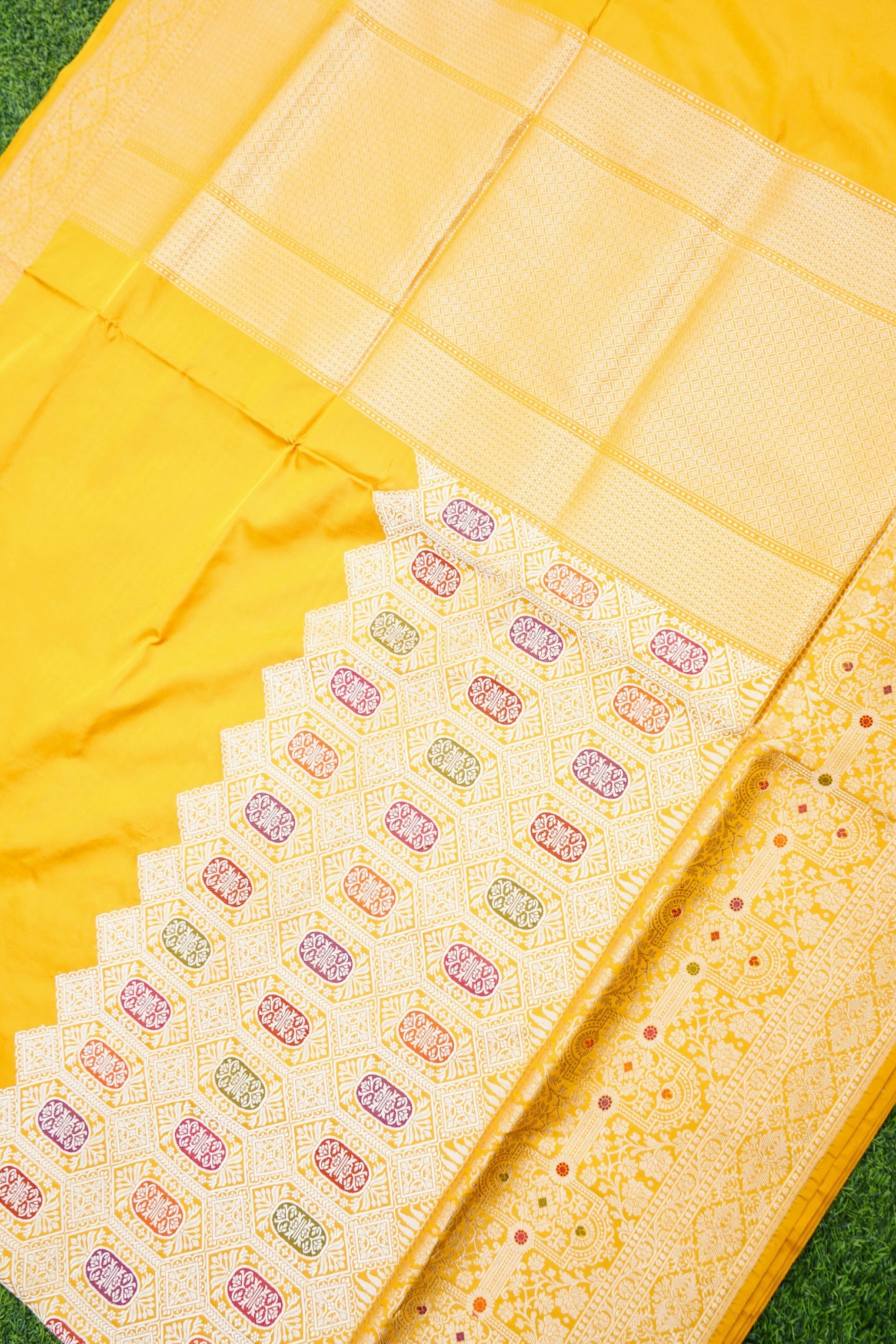 Pure Katan Silk Kadwa Meenakari Diamond Jaal Banarasi Saree in Bright Yellow