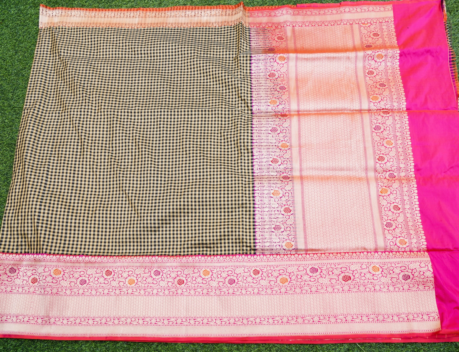 Pure Katan Silk Kadiyal Charkhana Meenakari Border Banarasi Saree in Black
