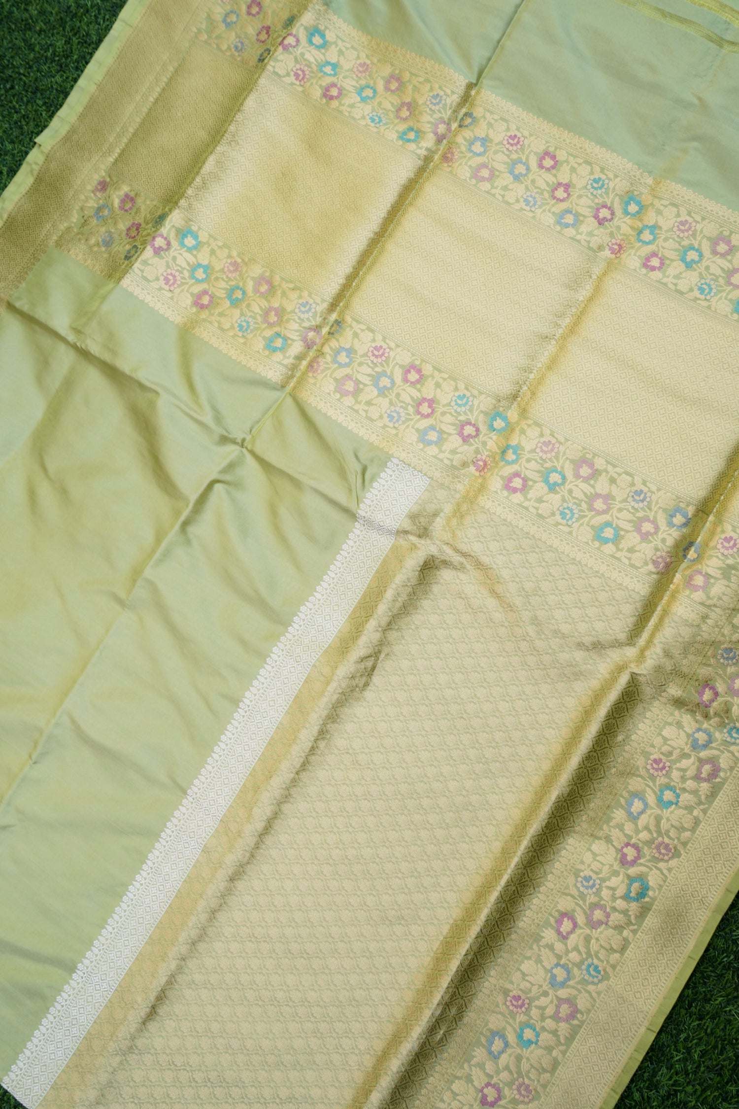 Pure Katan Silk Alfi Meenakari Phulwar Border Banarasi Saree in Sage Green