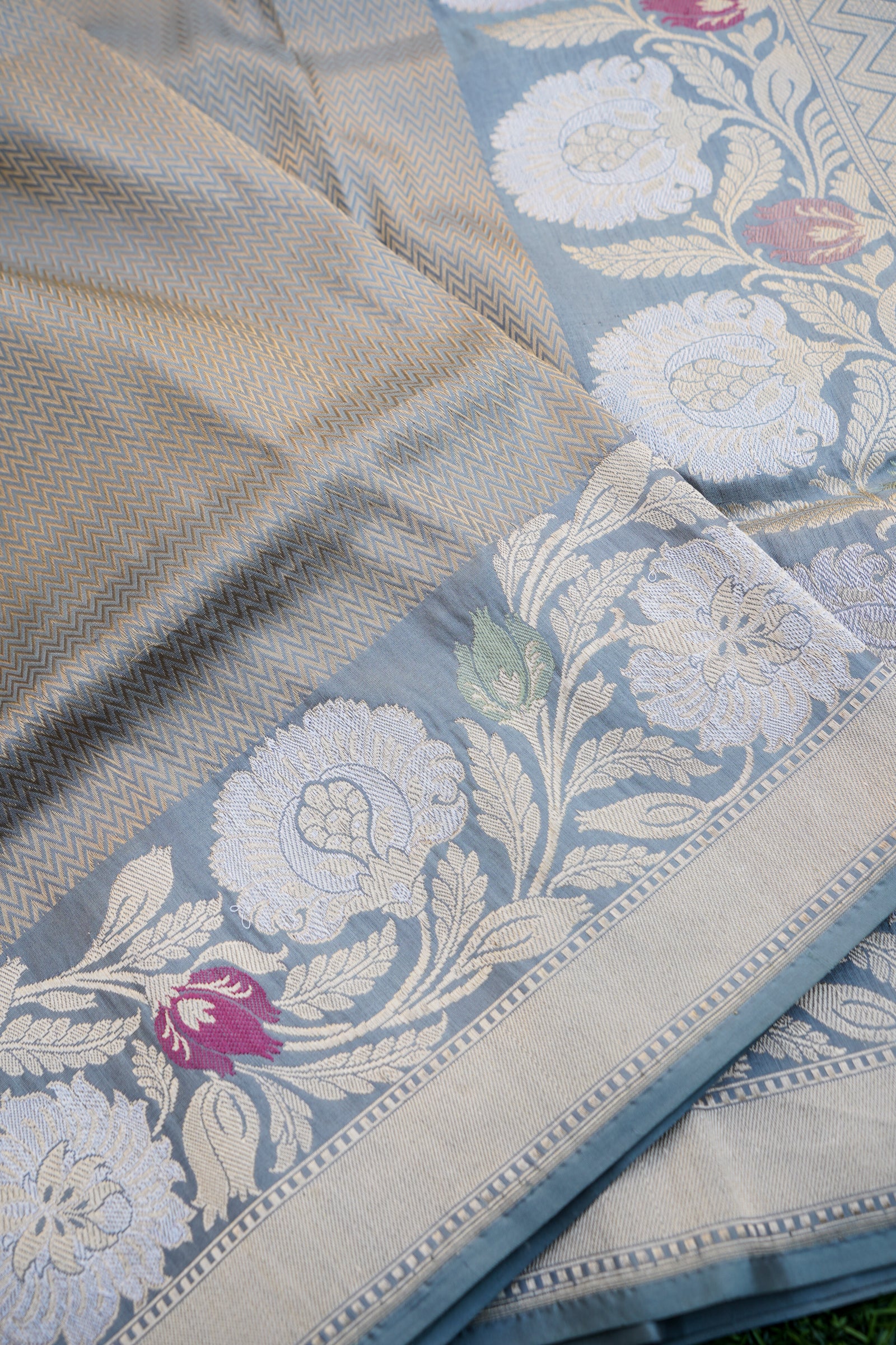 Pure Katan Silk Alfi Tanchoi Banarasi Saree in Warm Grey