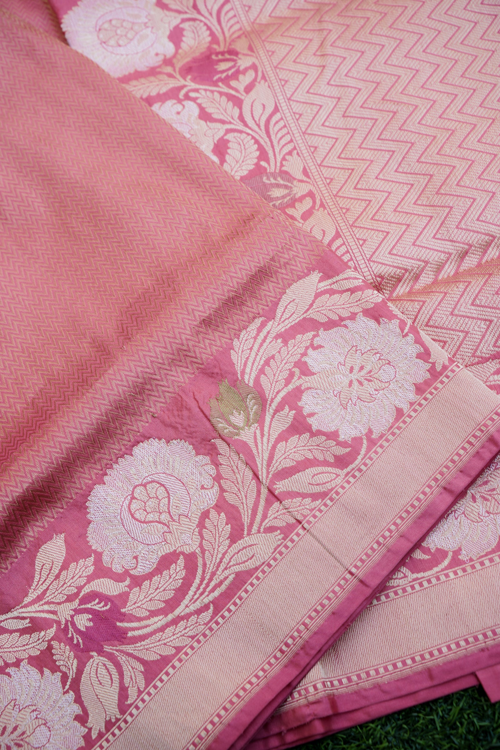 Pure Katan Silk Alfi Tanchoi Banarasi Saree in Dusty Rose