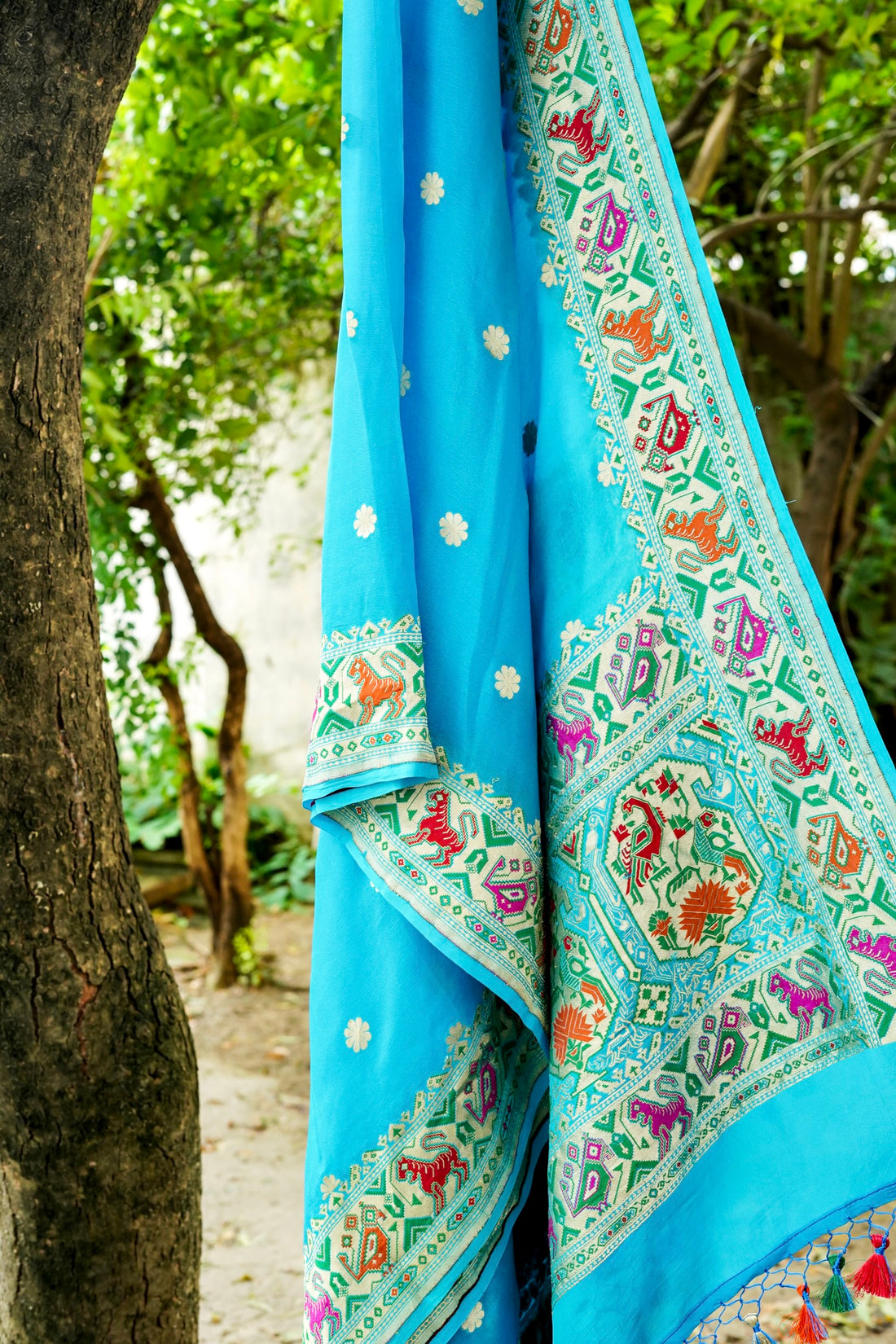 Banarasi Georgette Dupatta with Meenakari
