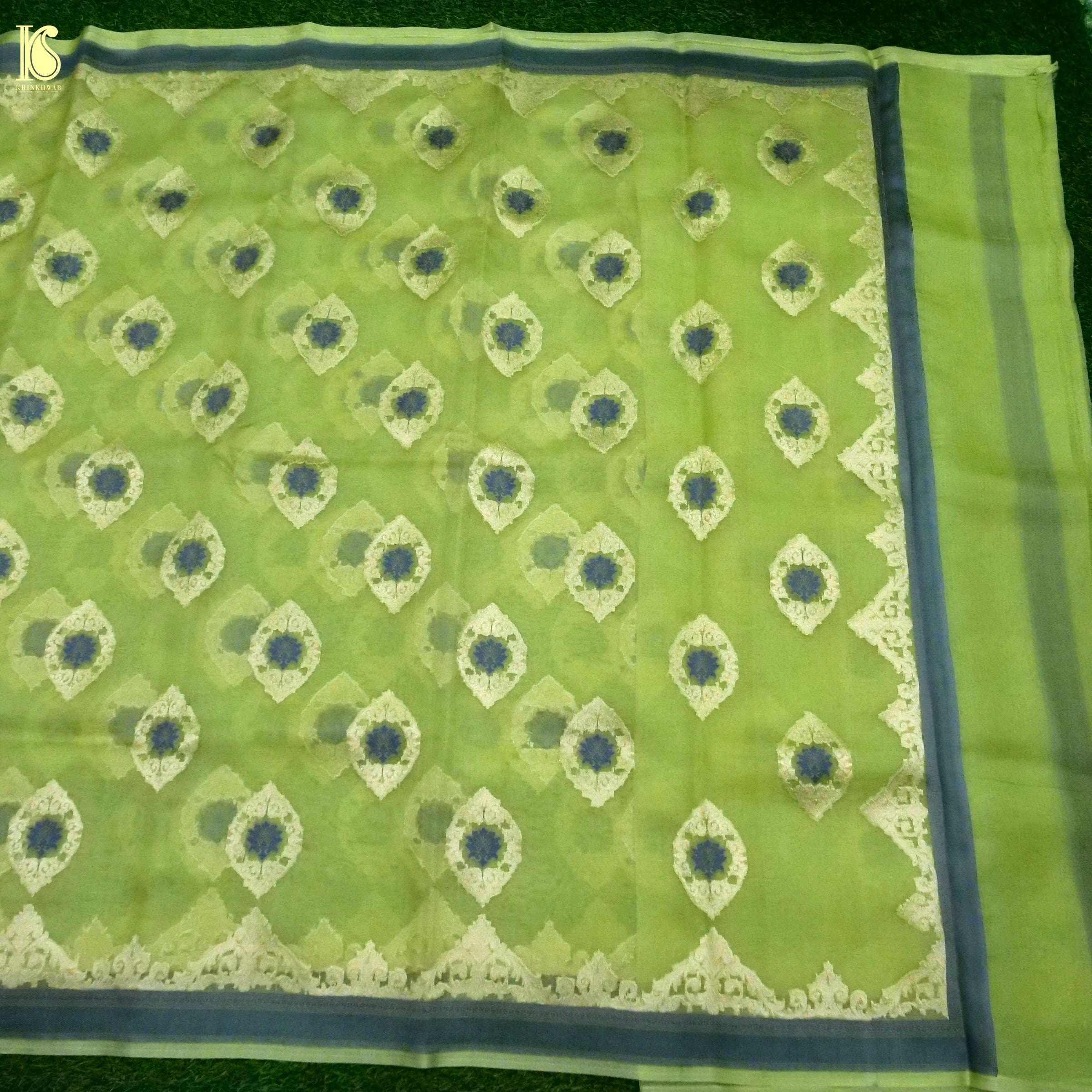 Banarasi Organza Silk Kadwa Handwoven Saree in Lime Green