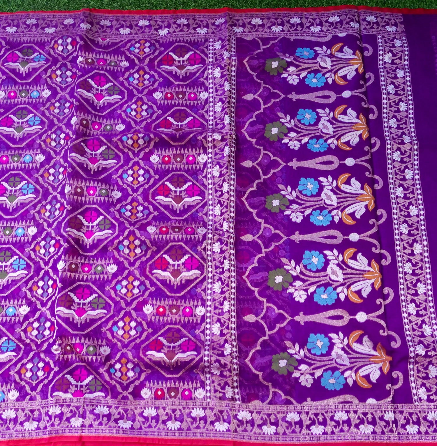 Banarasi Kora Silk Jamdani Saree in Amethyst Purple