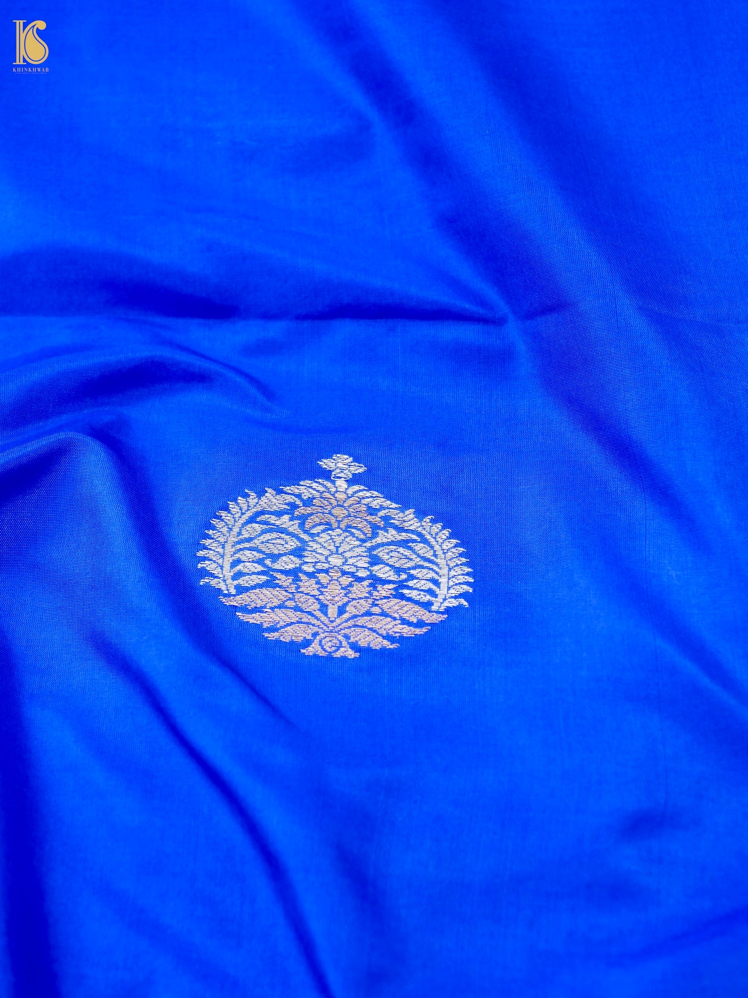 Banarasi Katan Silk Kadwa Floral Bush Fabric in Royal Blue