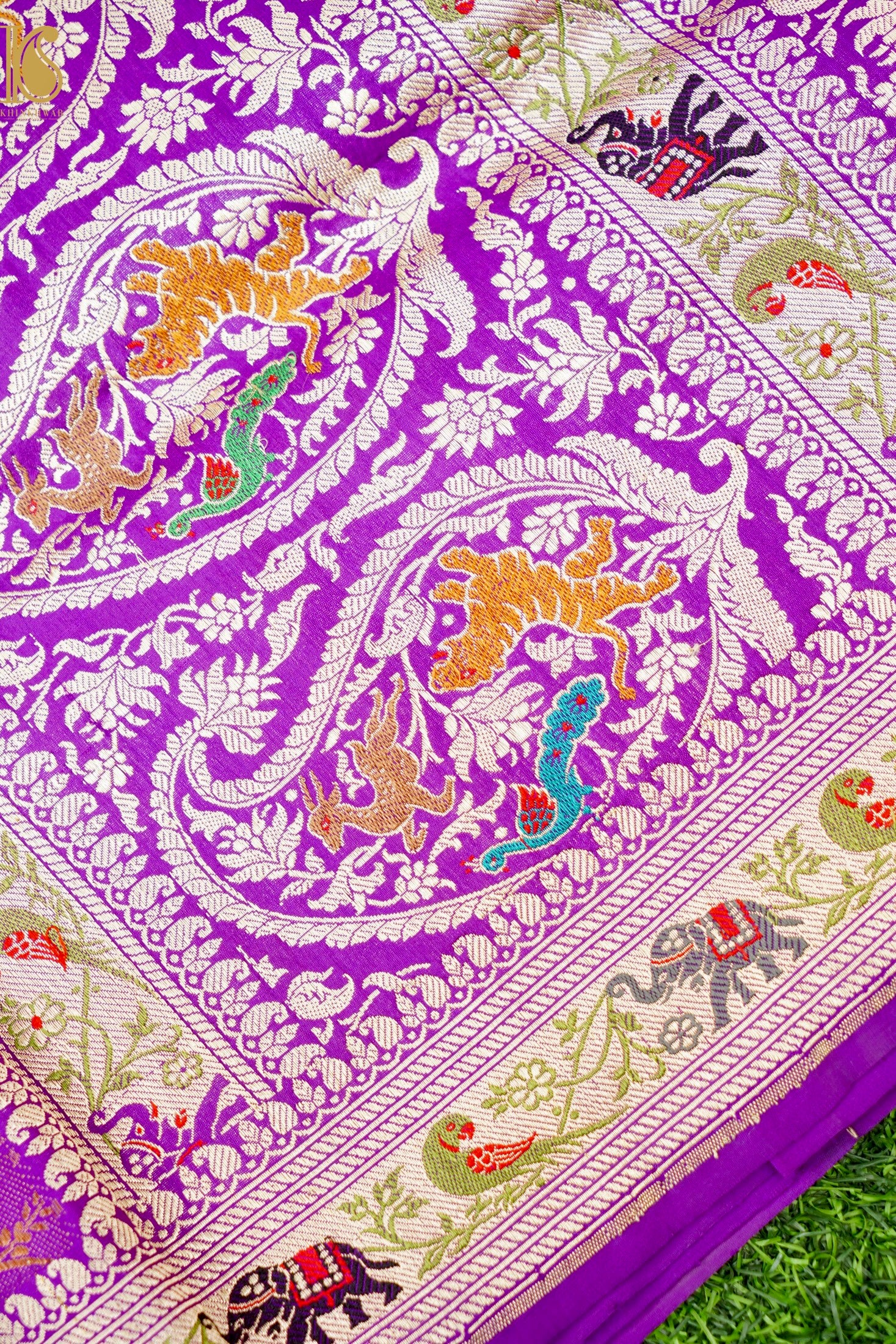Handwoven Banarasi Katan Silk Kadwa Shikargah Saree