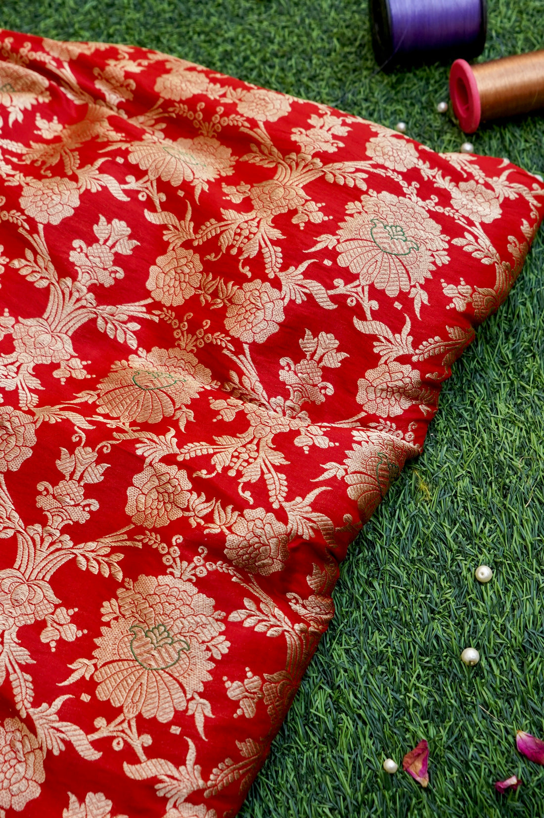 Pure Brocade Banarasi Mehraab Fabric in Red - Khinkhwab