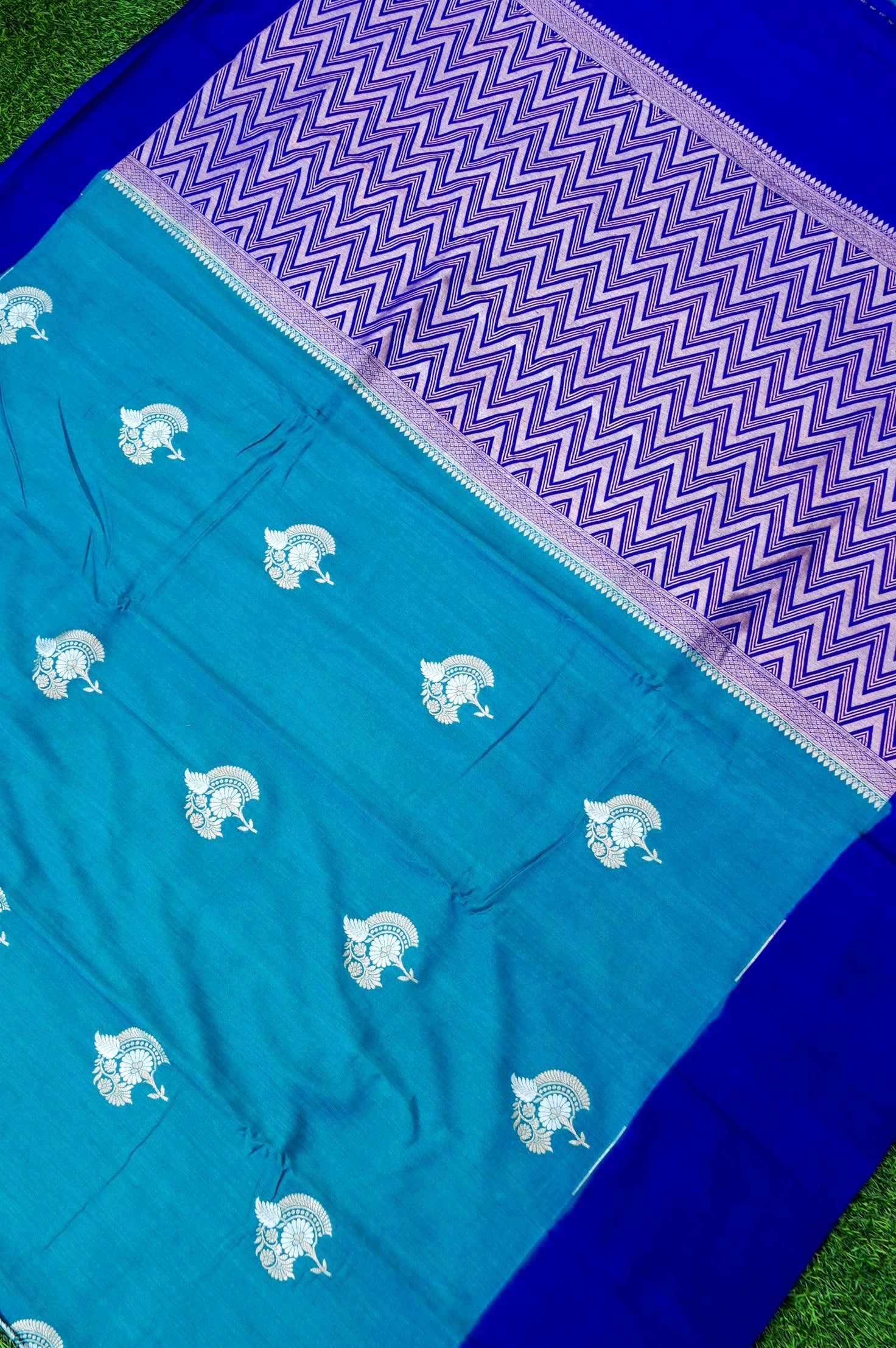 Pure Moonga Silk Handloom Banarasi Saree with Satin Border