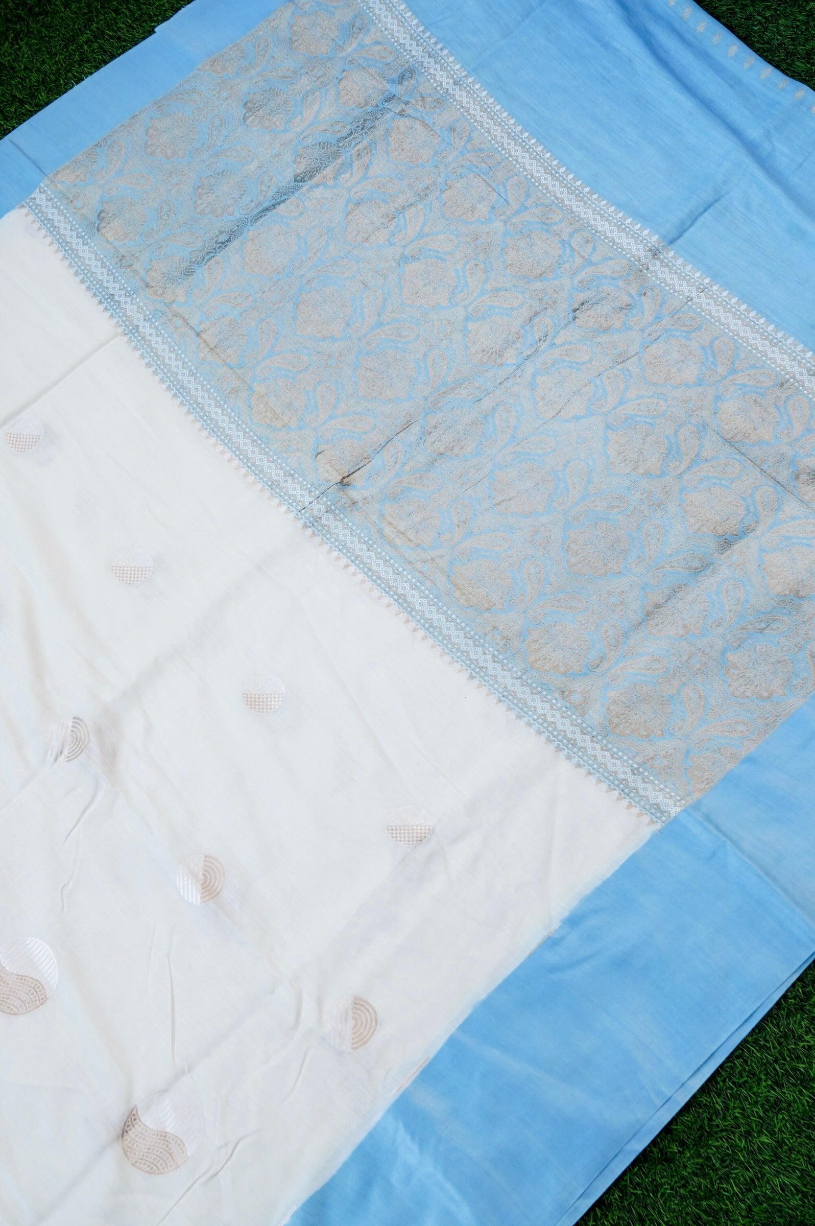 Pure Moonga Silk Handloom Banarasi Saree with Satin Border