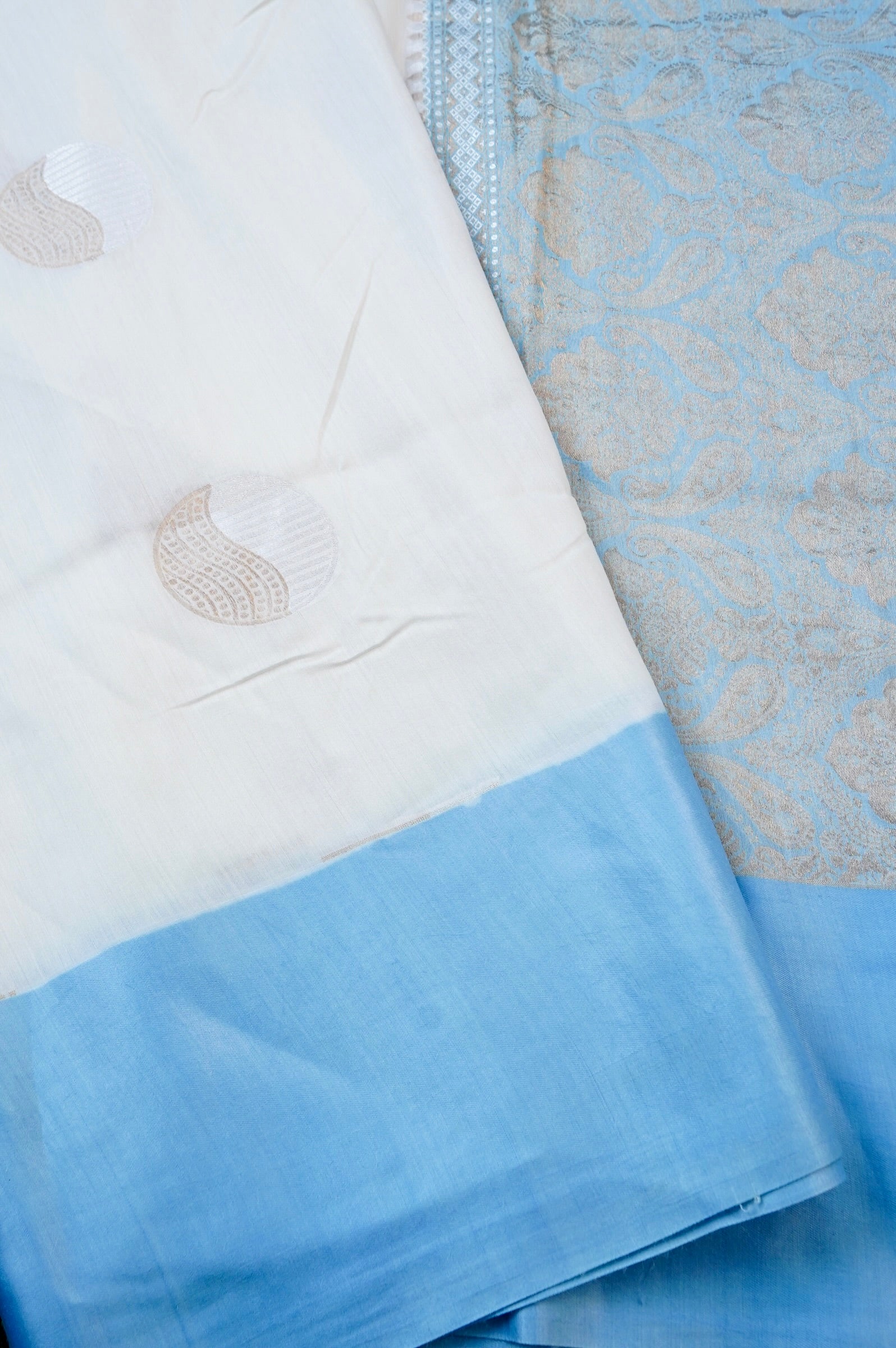 Pure Moonga Silk Handloom Banarasi Saree with Satin Border