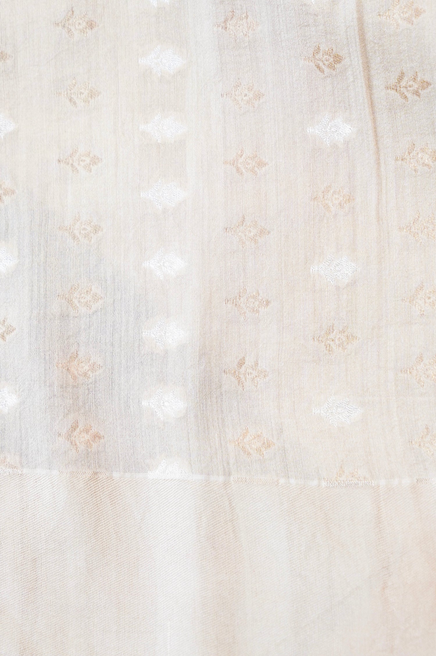 Pure Moonga Silk Handloom Banarasi Saree with Satin Border