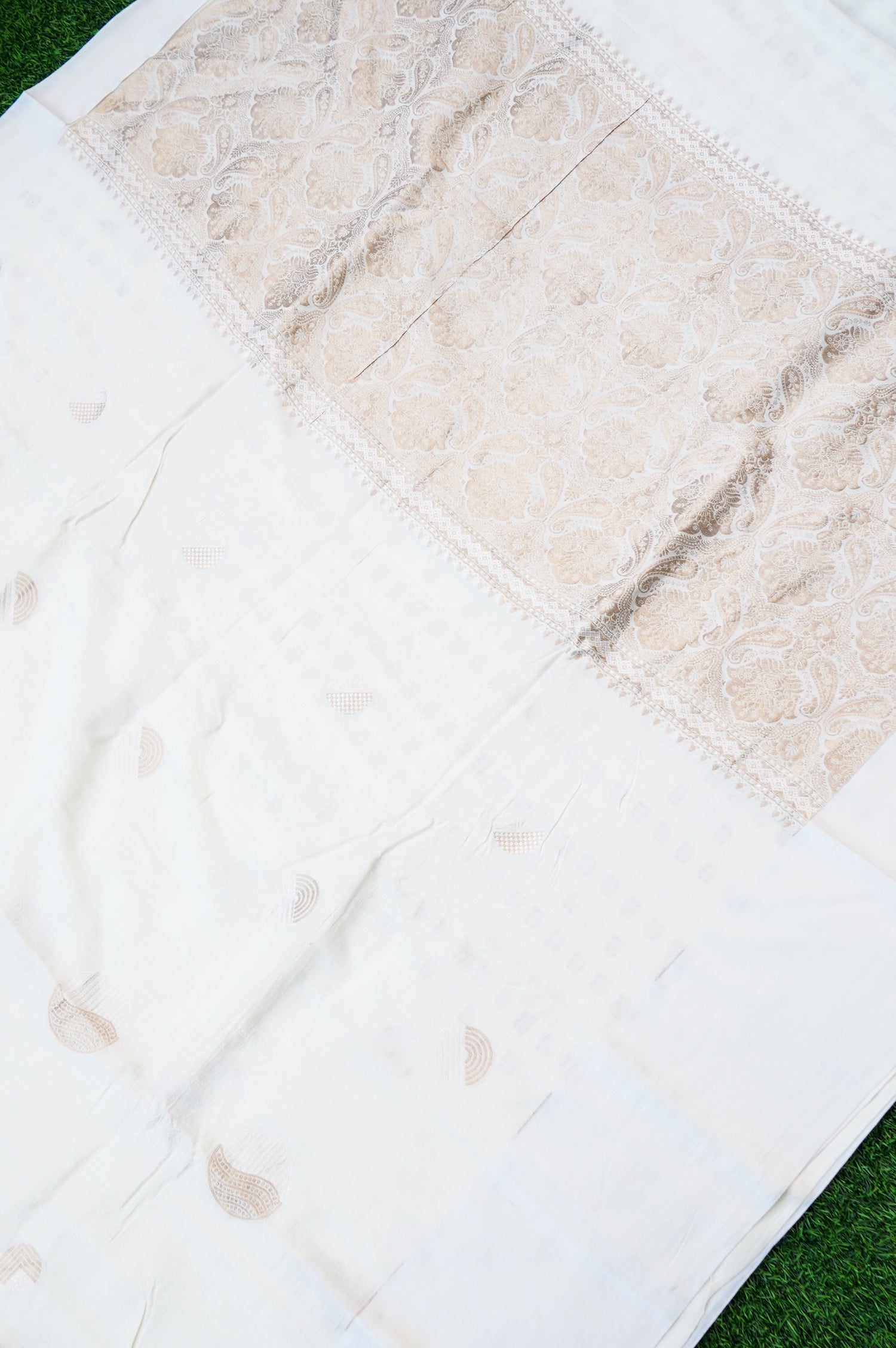 Pure Moonga Silk Handloom Banarasi Saree with Satin Border