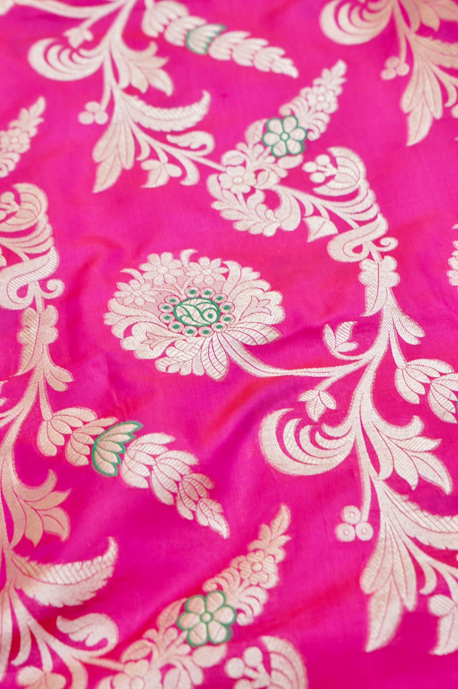 Pure Brocade Banarasi Chrysanthemum Jaal Fabric in Pink - Khinkhwab