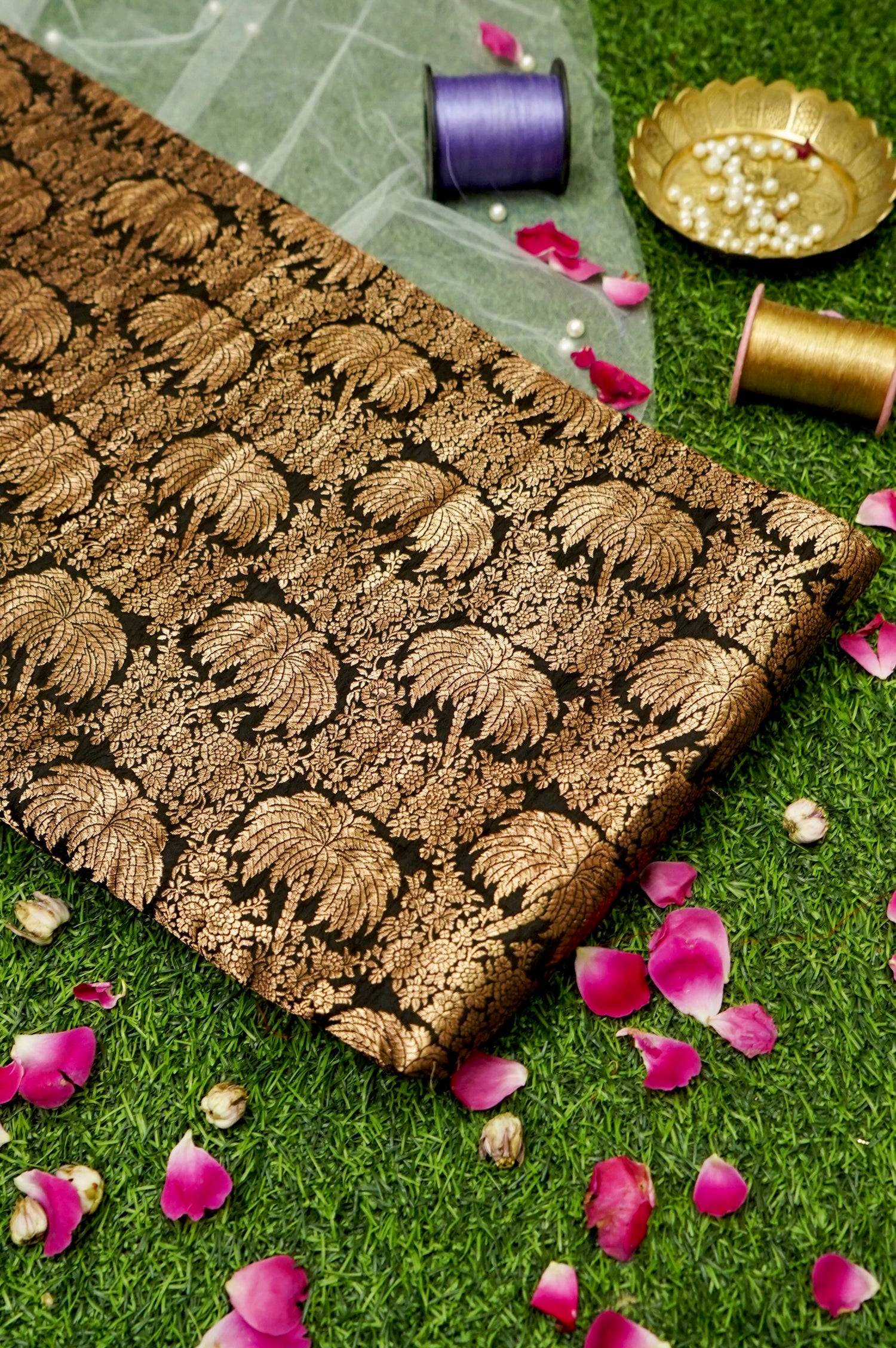 Pure Brocade Banarasi Leaf Fabric in Black - Khinkhwab