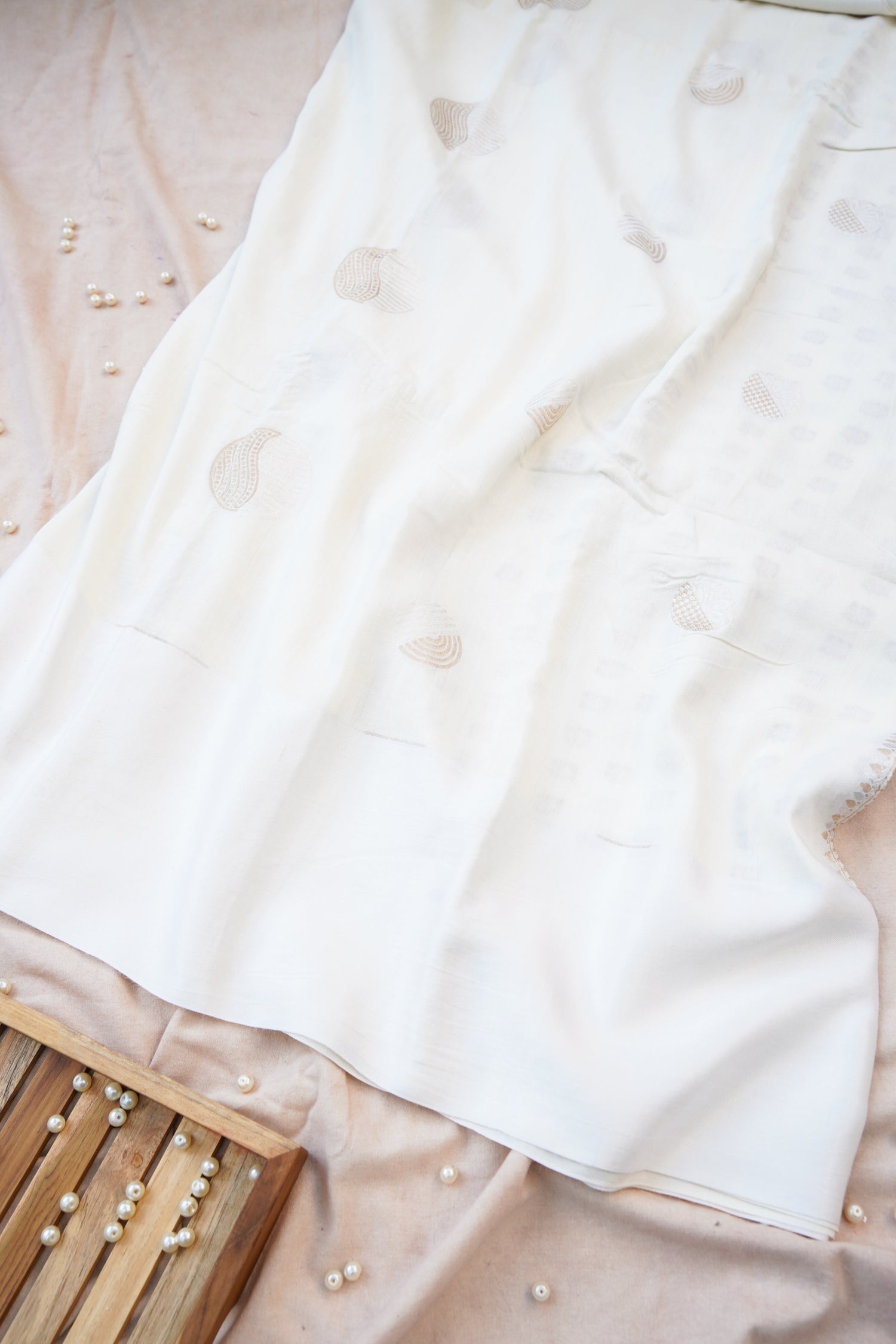 Pure Moonga Silk Handloom Banarasi Saree with Satin Border