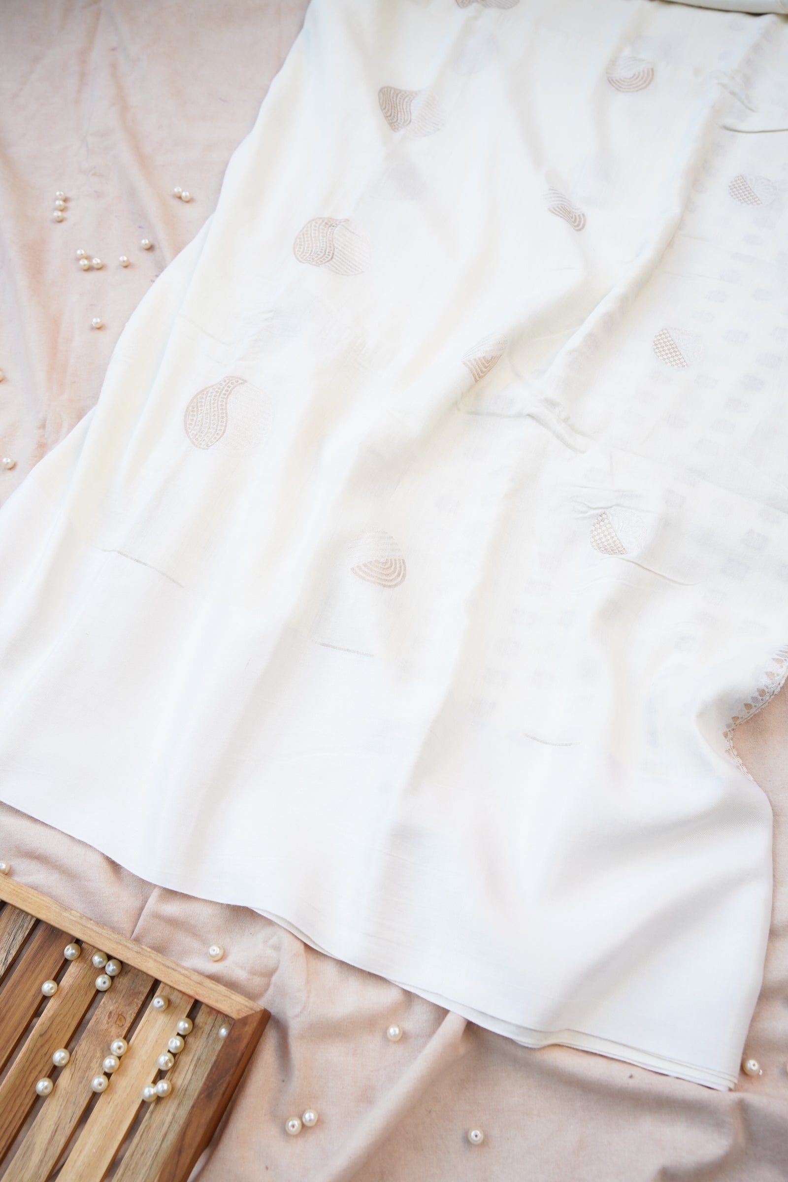 Pure Moonga Silk Handloom Banarasi Saree with Satin Border