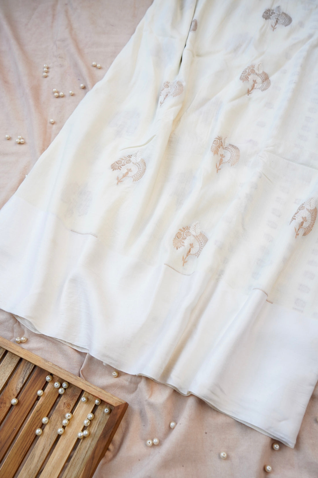 Pure Moonga Silk Handloom Banarasi Saree with Satin Border