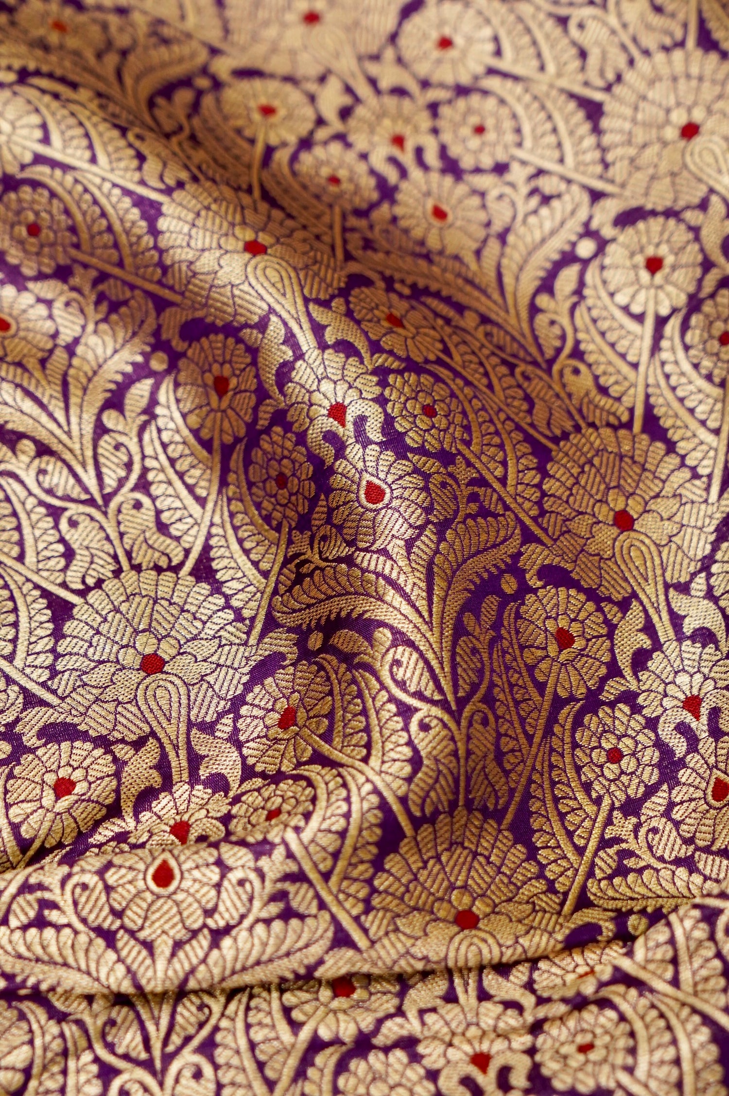 Pure Brocade Banarasi Arch Jaal Fabric in Purple - Khinkhwab
