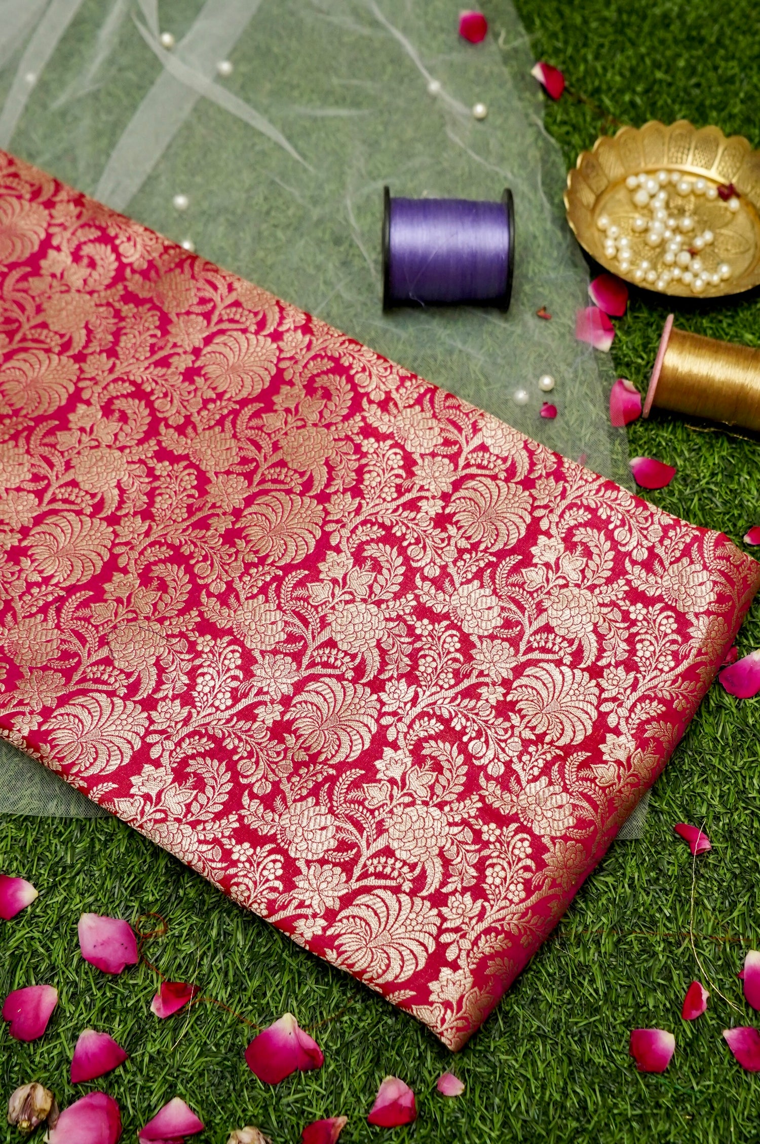 Pure Brocade Banarasi Palm Jaal Fabric in Pink - Khinkhwab