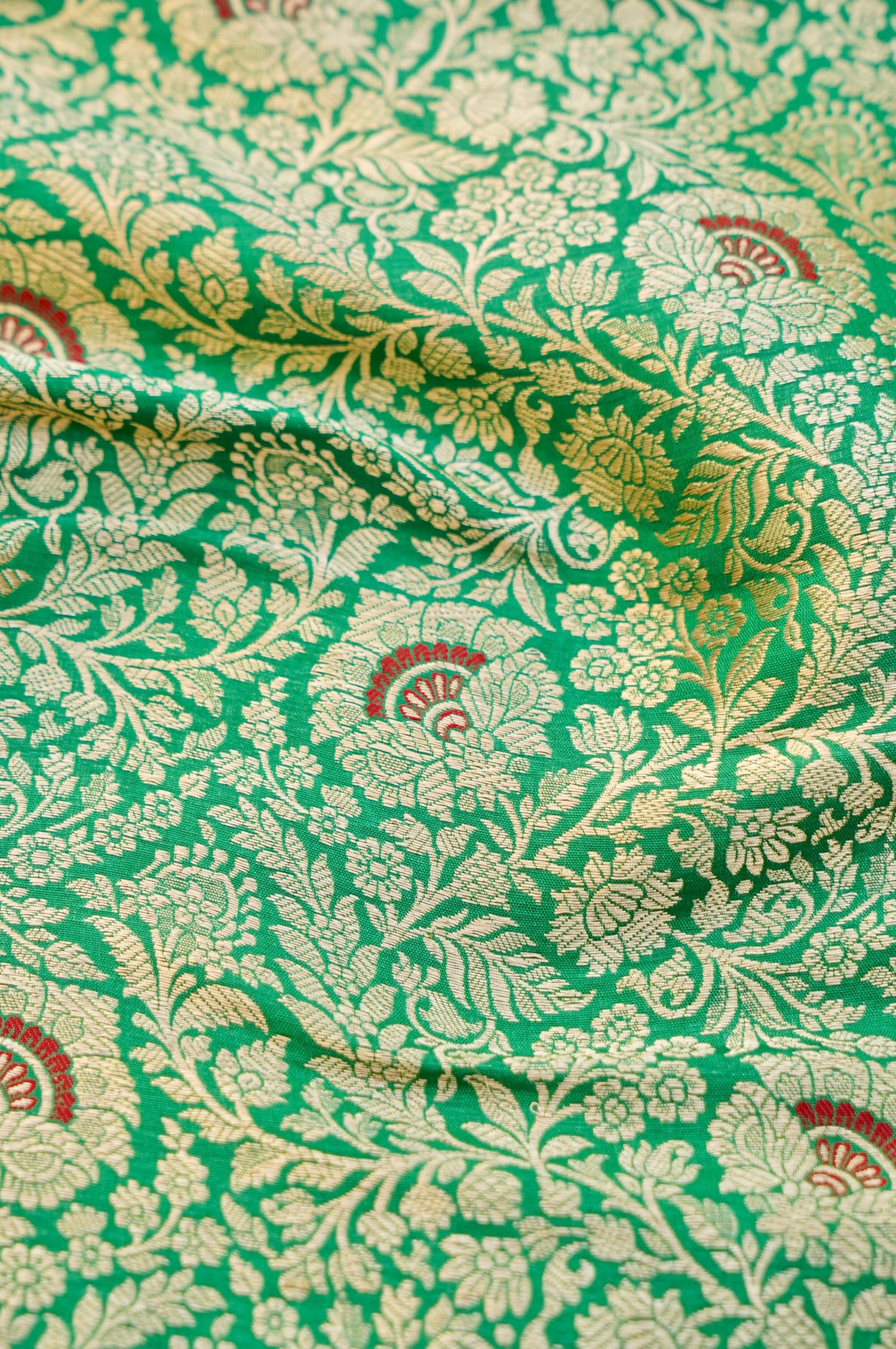 Pure Brocade Banarasi Fan Booti Fabric in Green - Khinkhwab