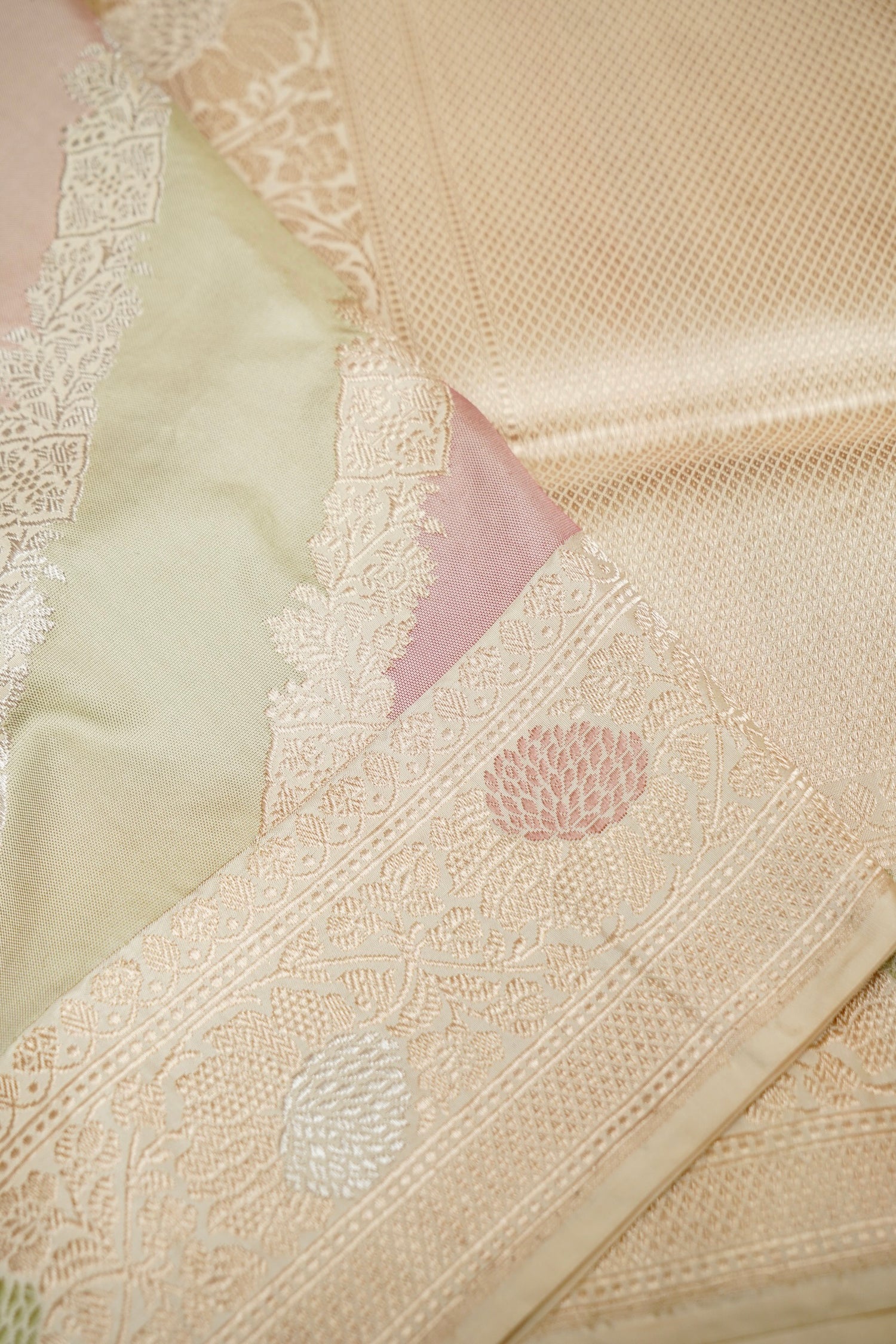 Banarasi Rangkat Katan Silk Kadwa Handloom Saree in Sage Green - Khinkhwab