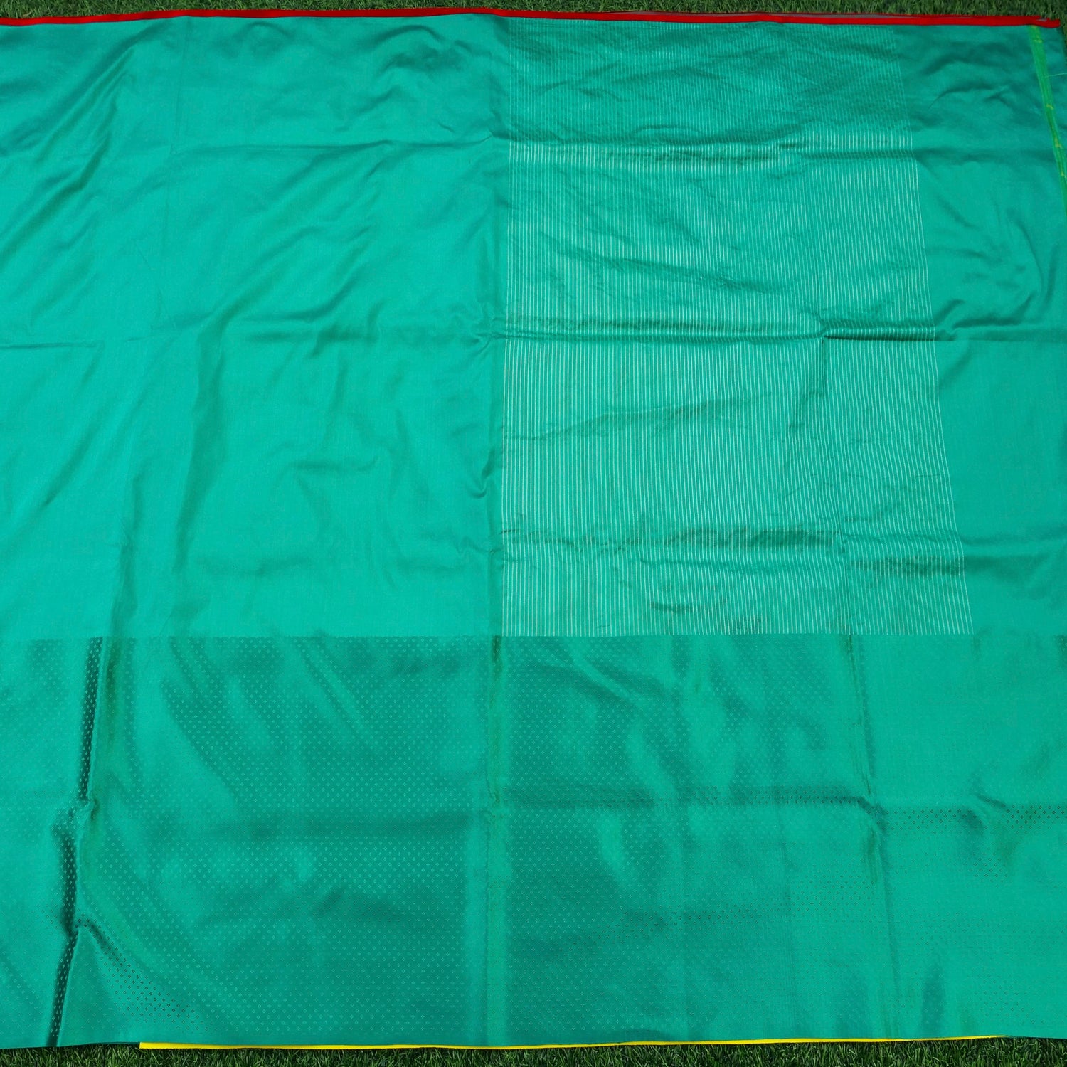 Handwoven Pure Mashru Silk Banarasi Saree - Khinkhwab