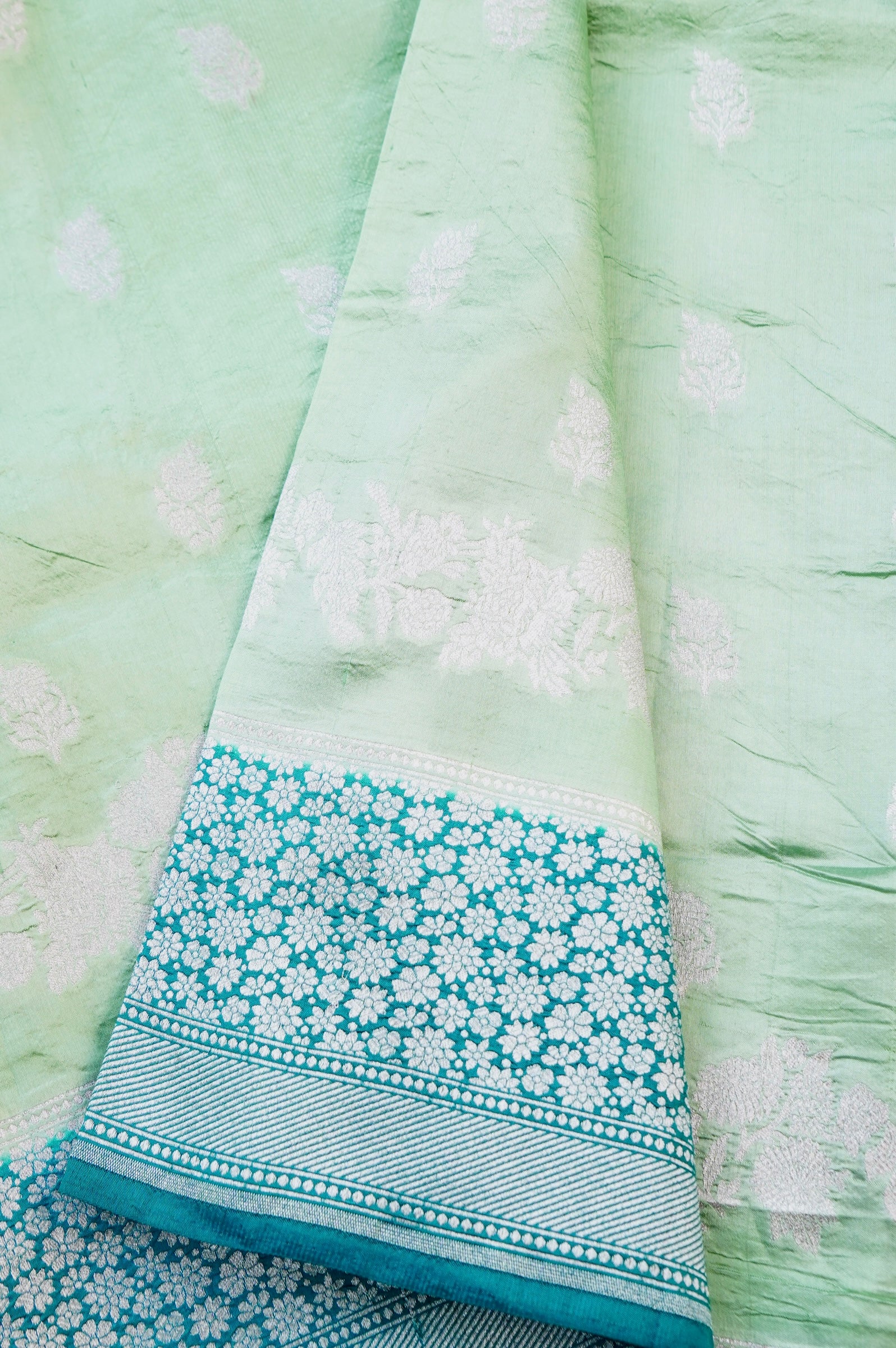 Pure Moonga Silk Handloom Banarasi Saree