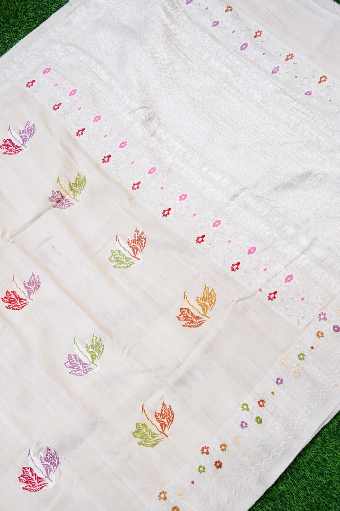 Handwoven Banarasi Tussar Silk Meenakari Saree