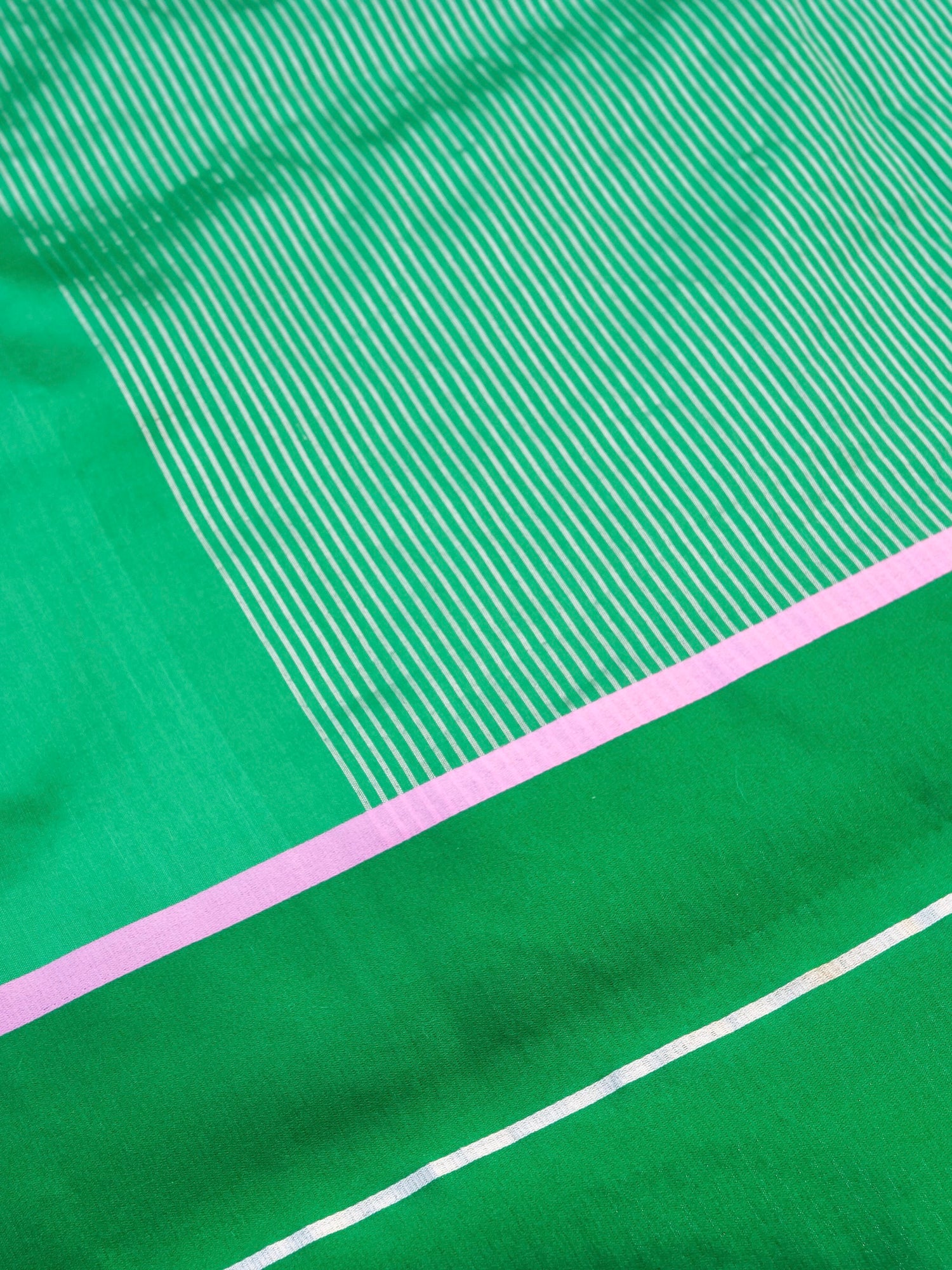 Handwoven Pure Mashru Silk Banarasi Saree - Khinkhwab