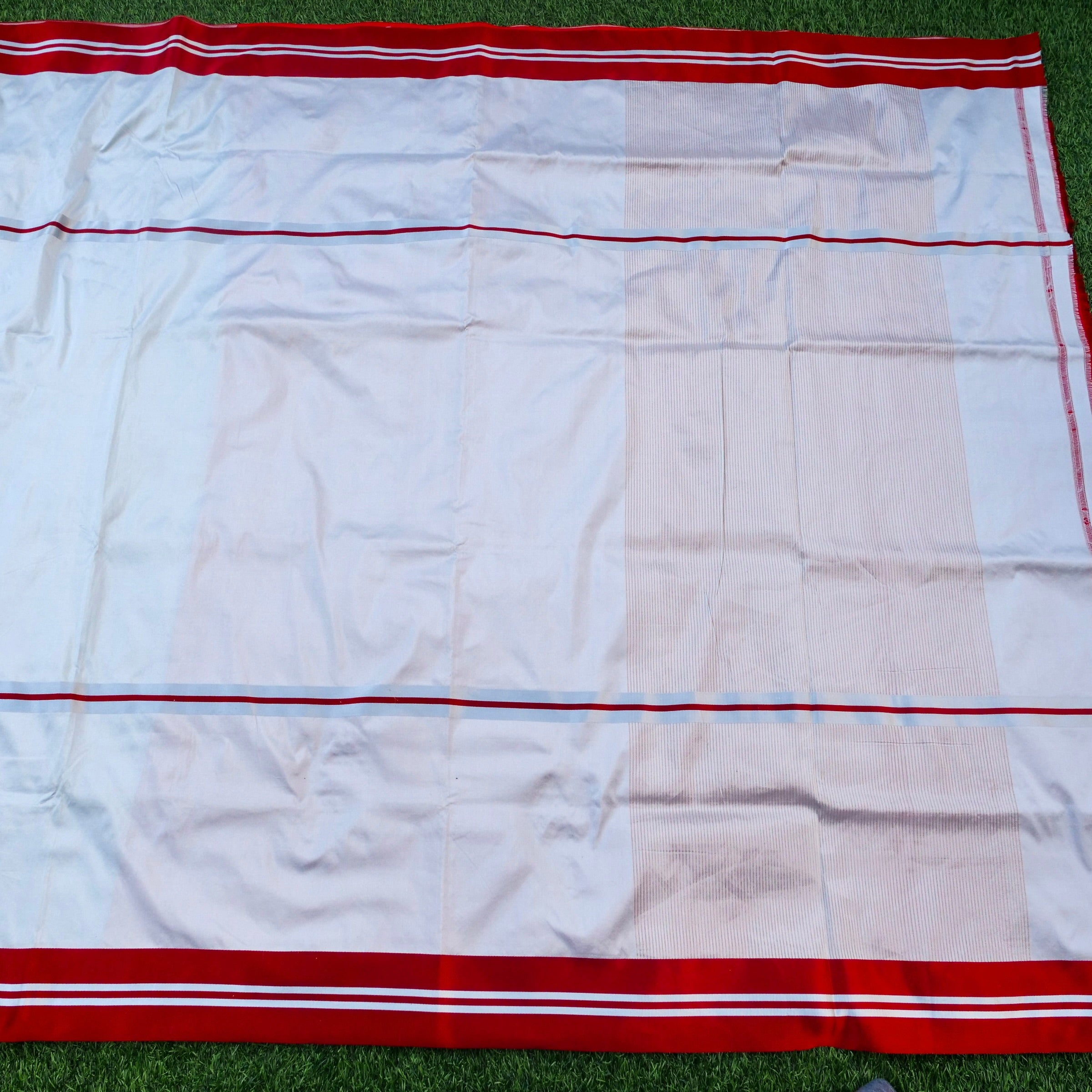 Handwoven Pure Mashru Silk Banarasi Saree - Khinkhwab