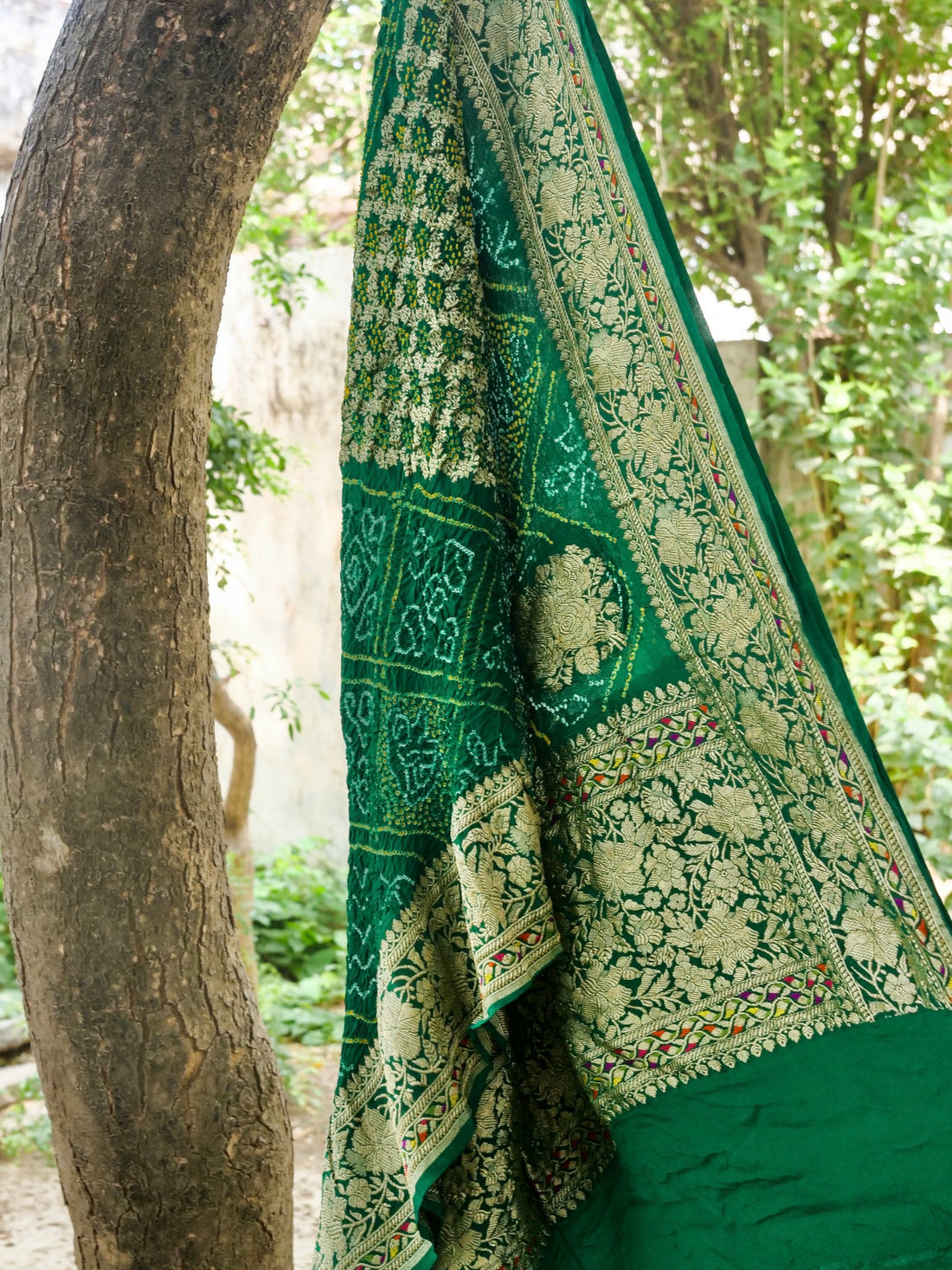 Georgette Banarasi Bandhani Diamond Jaal Dupatta in Bottle Green