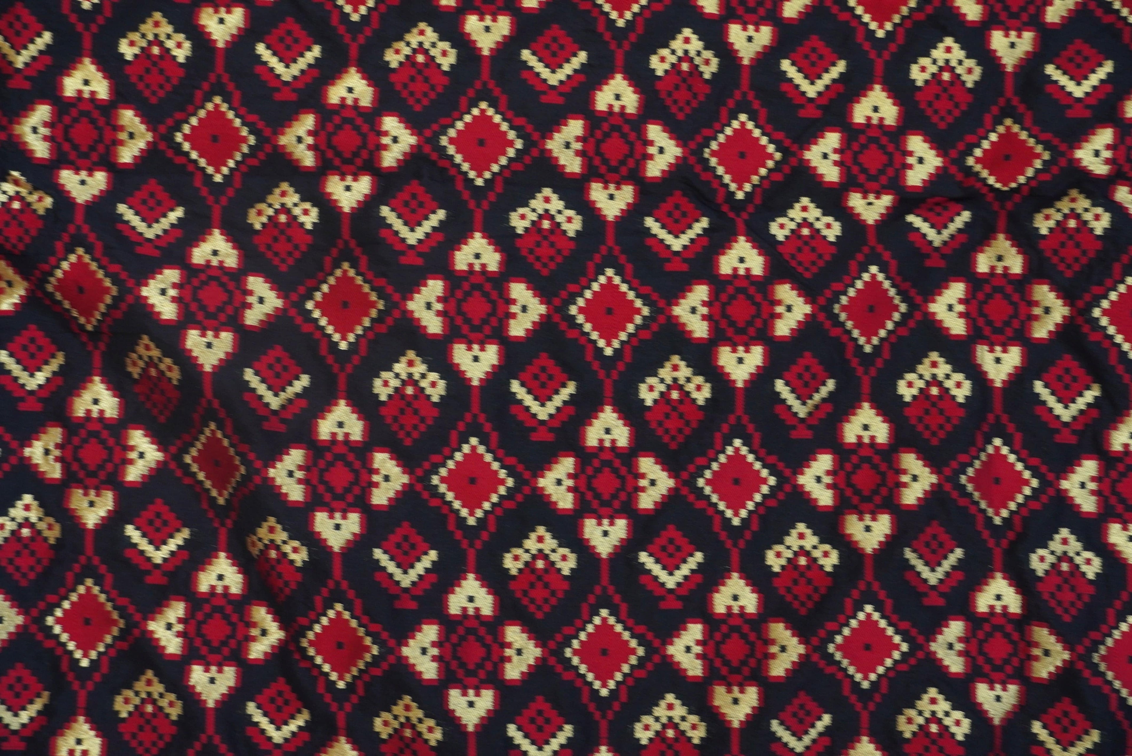 Mehroon &amp; Red Ikaat Banarasi Fabric