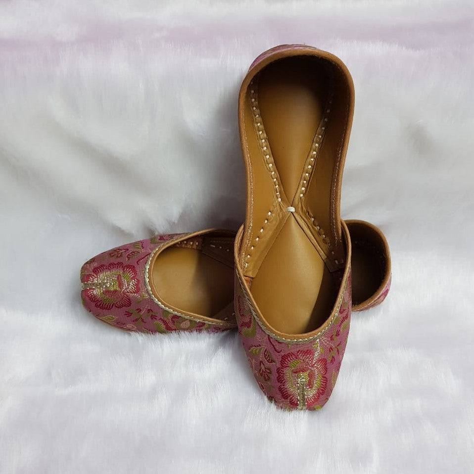 Handcrafted Pink Jutti in Banarasi Brocade