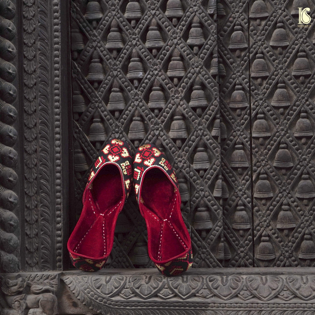 Handcrafted Punjabi Jutti with Velvet & Banarasi Fabric