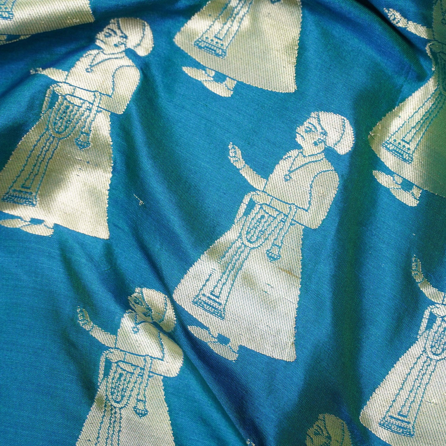 Handwoven Pure Katan Silk Banarasi Blouse Mughal Fabric