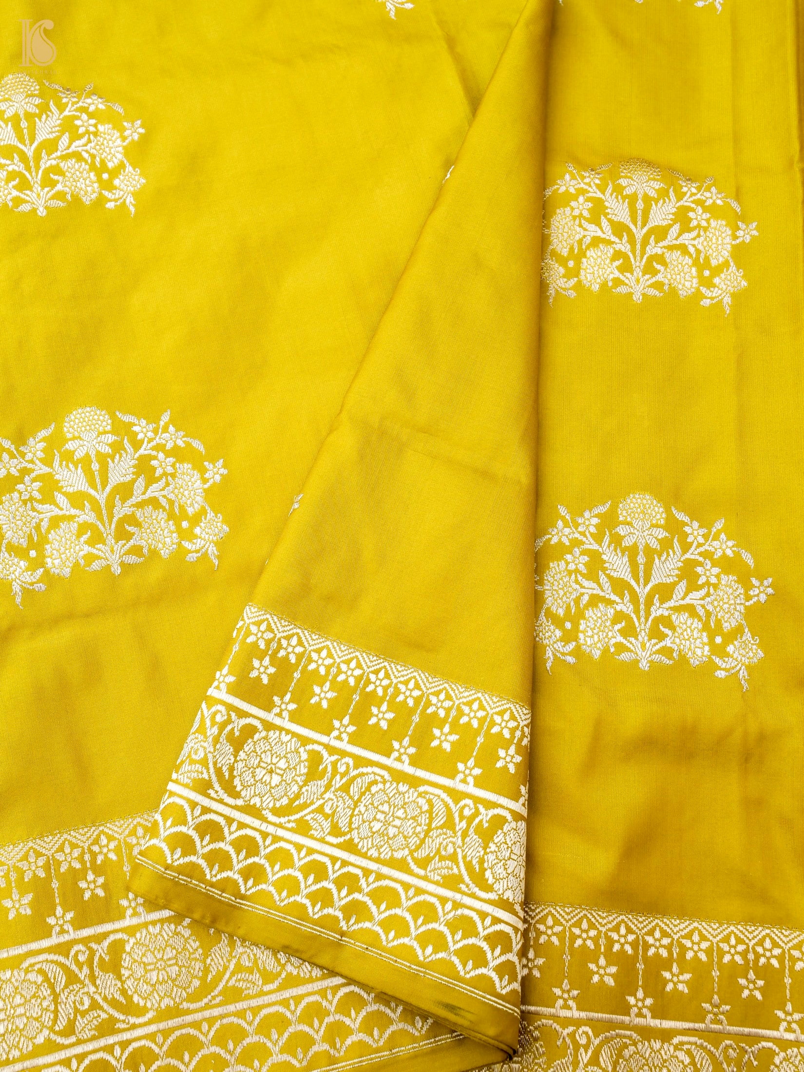 Handwoven Pure Sateen Silk Kadwa Banarasi Saree