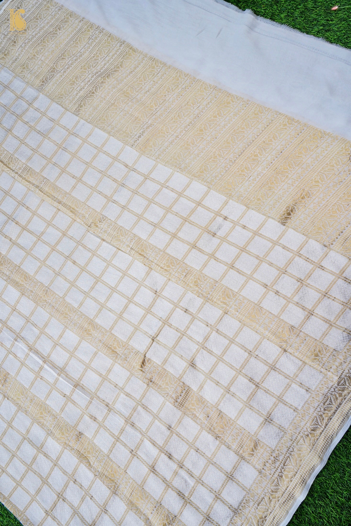 Georgette Banarasi Dyeable Silver Check Dupatta