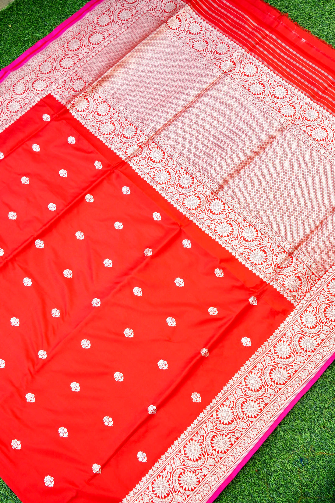Handloom Banarasi Pure Katan Silk Kadwa Saree