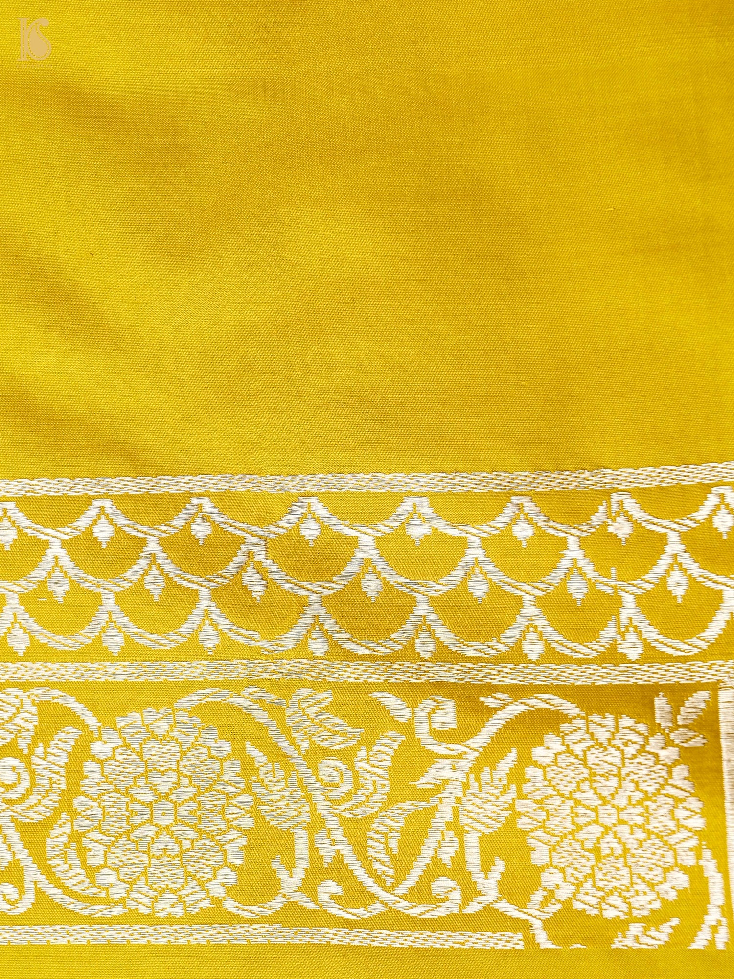 Handwoven Pure Sateen Silk Kadwa Banarasi Saree