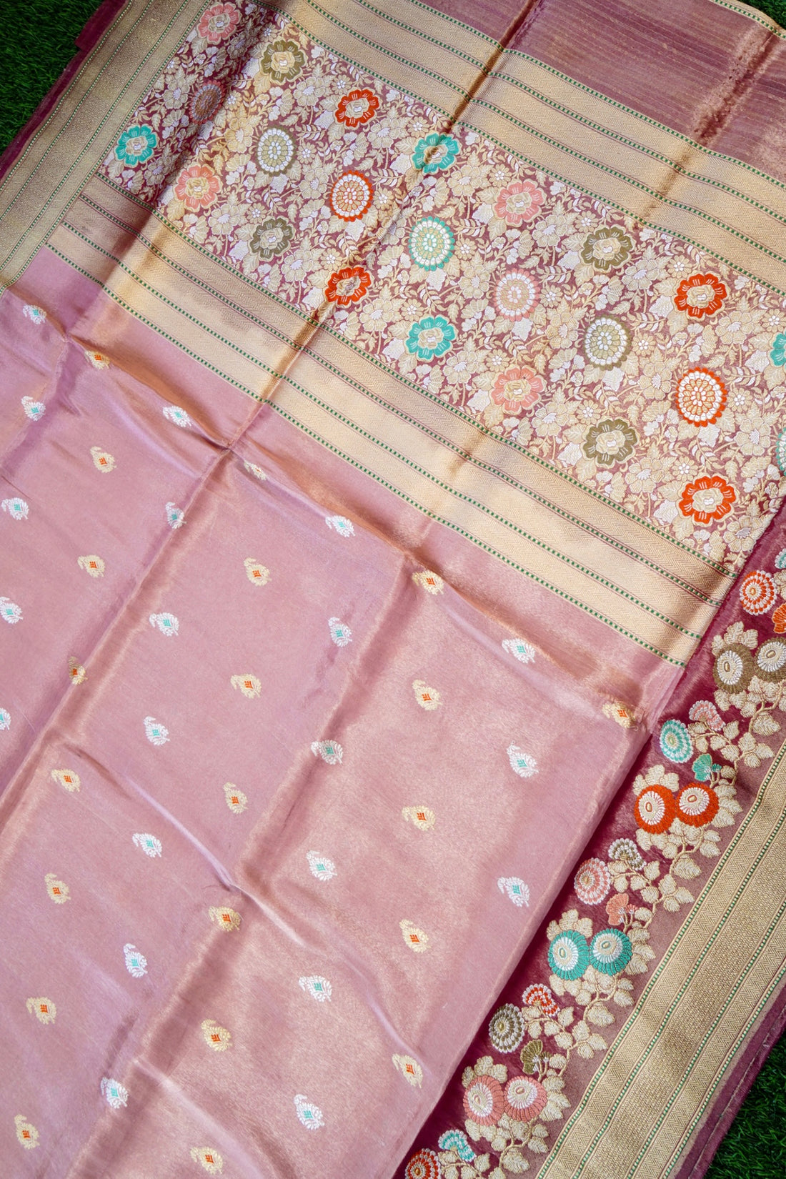 Handloom Banarasi Pure Silk Tissue Kadwa Saree