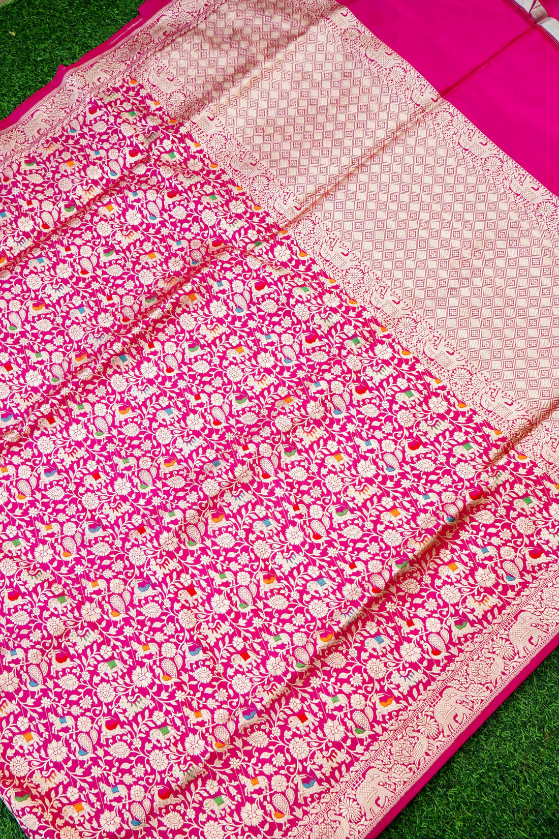Handloom Banarasi Katan Shikargah Saree